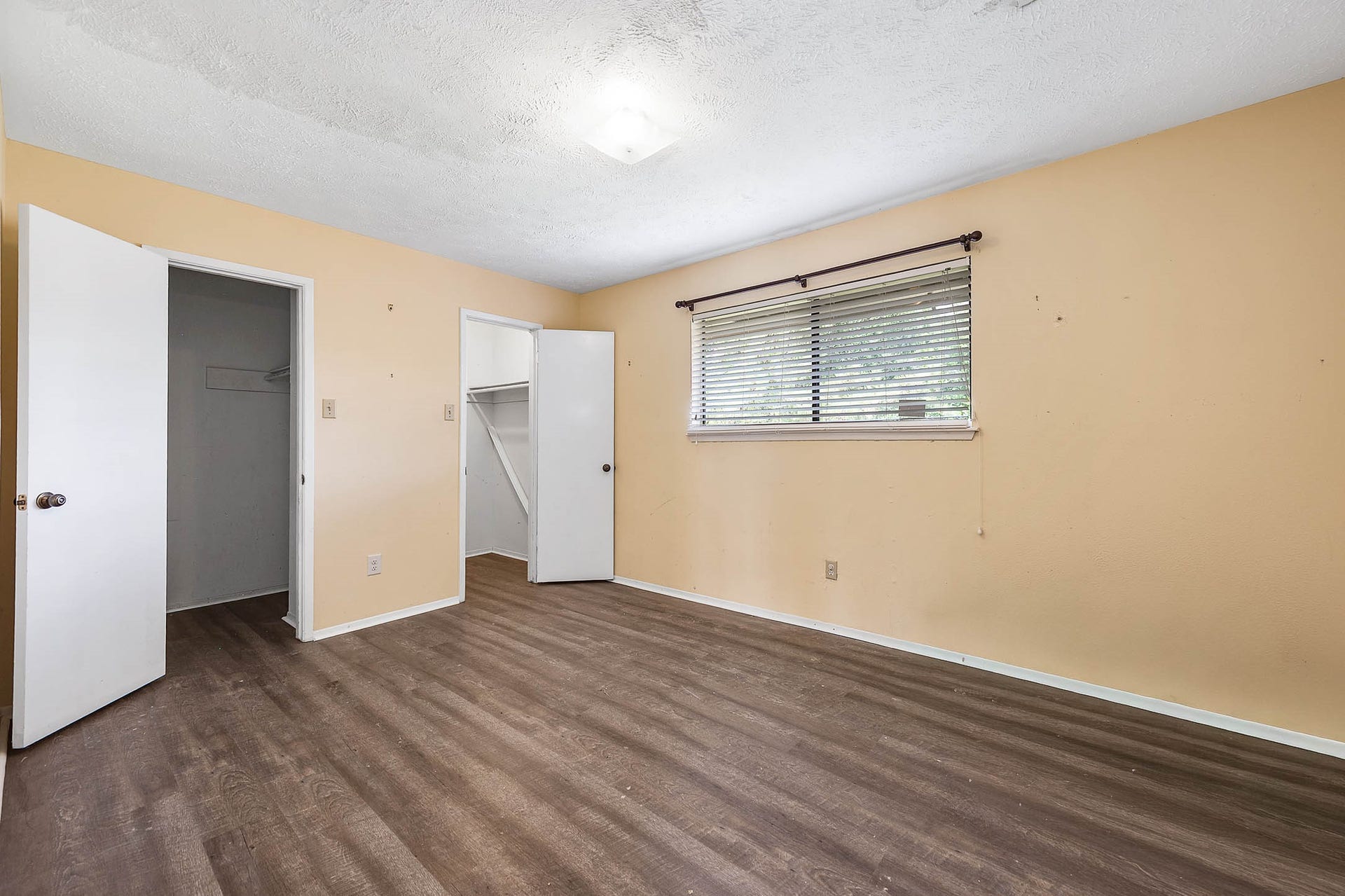 2703 Planters Street, Sugar Land, TX 77479 2703 Planters Street, Sugar Land, TX 77479