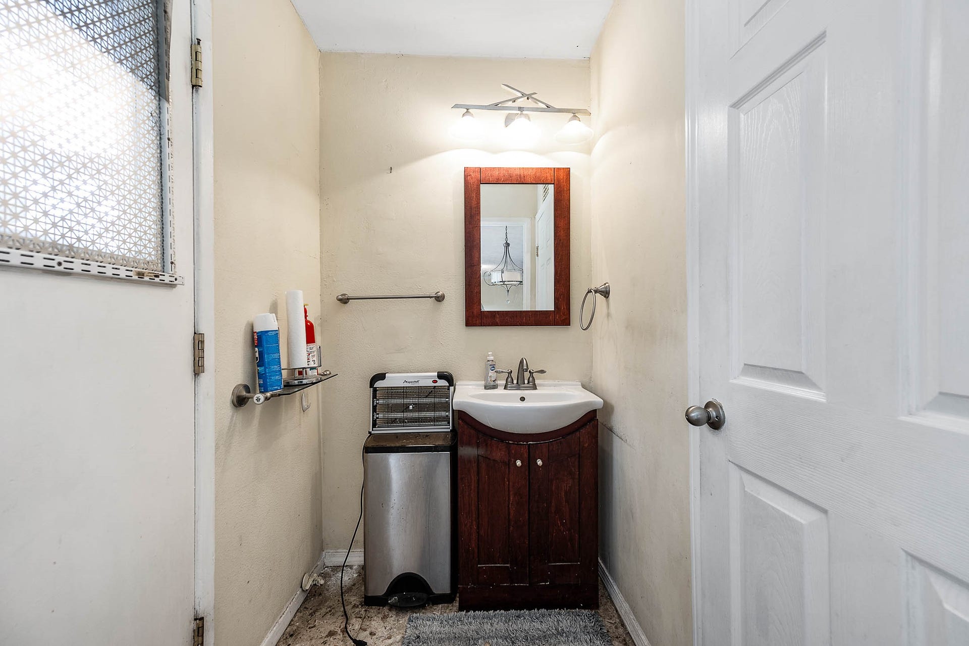 2703 Planters Street, Sugar Land, TX 77479 2703 Planters Street, Sugar Land, TX 77479