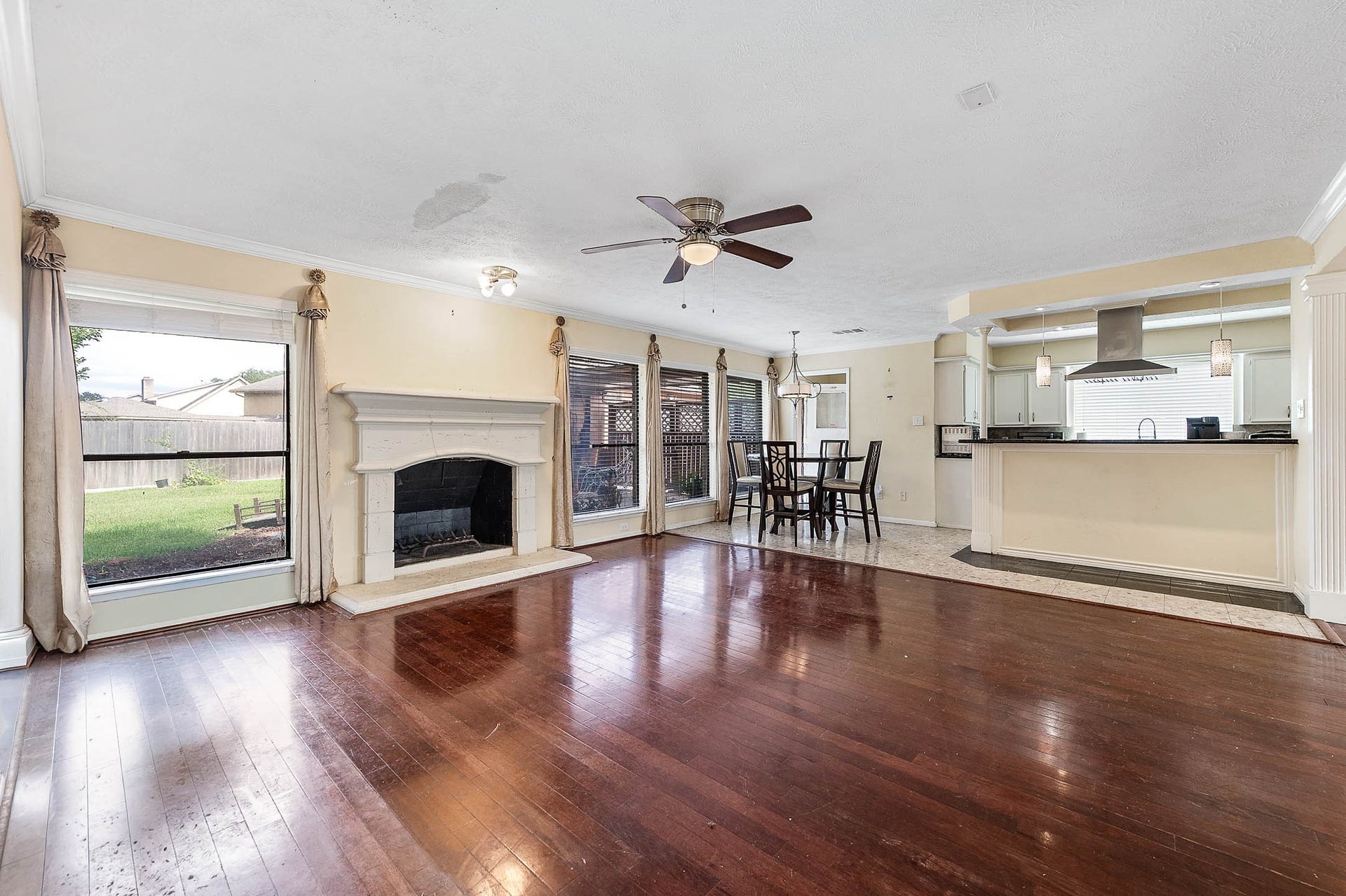 2703 Planters Street, Sugar Land, TX 77479 2703 Planters Street, Sugar Land, TX 77479
