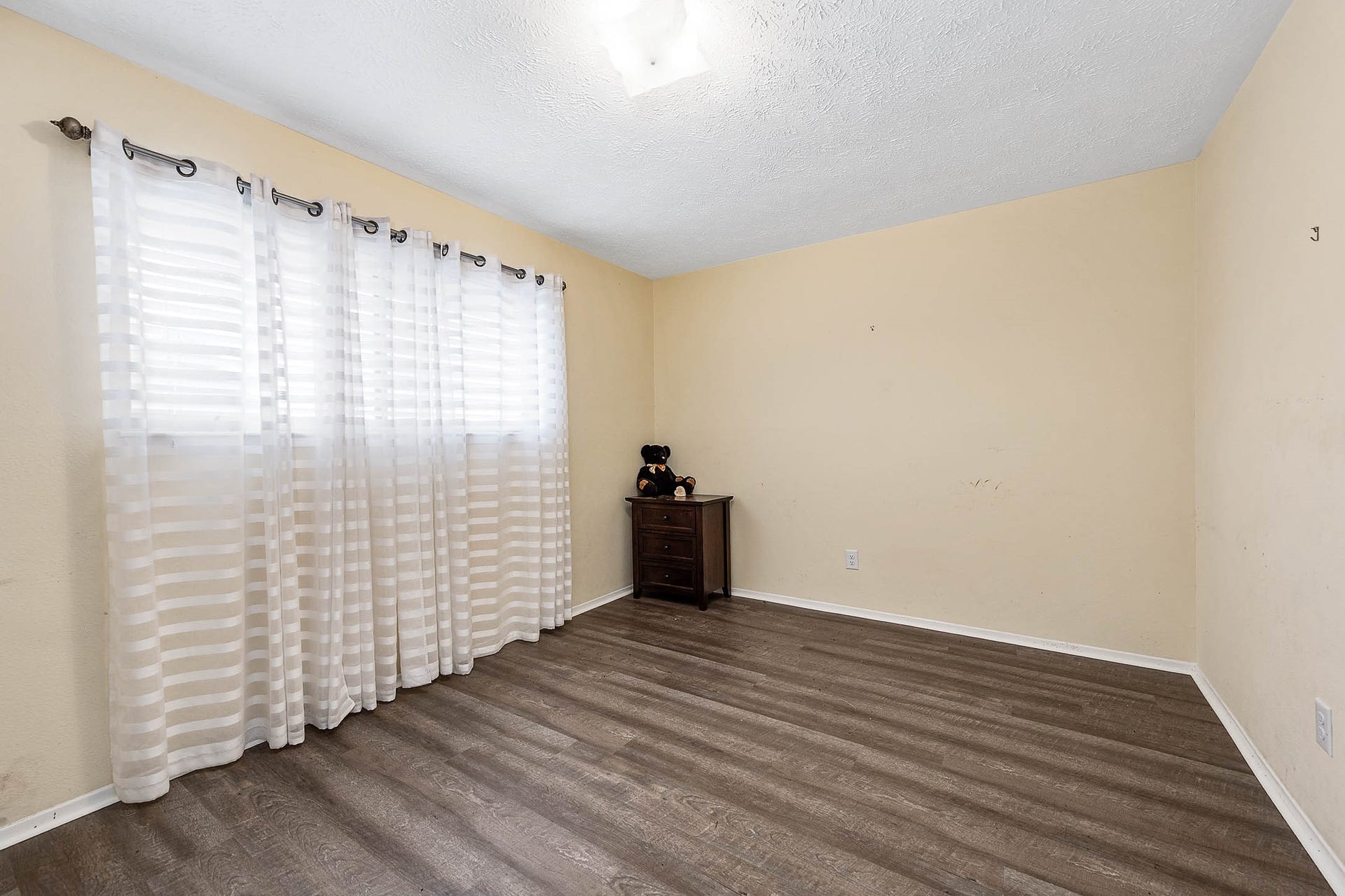 2703 Planters Street, Sugar Land, TX 77479 2703 Planters Street, Sugar Land, TX 77479