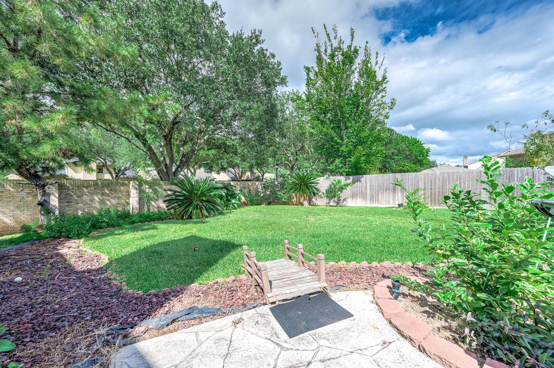 2703 Planters Street, Sugar Land, TX 77479 2703 Planters Street, Sugar Land, TX 77479