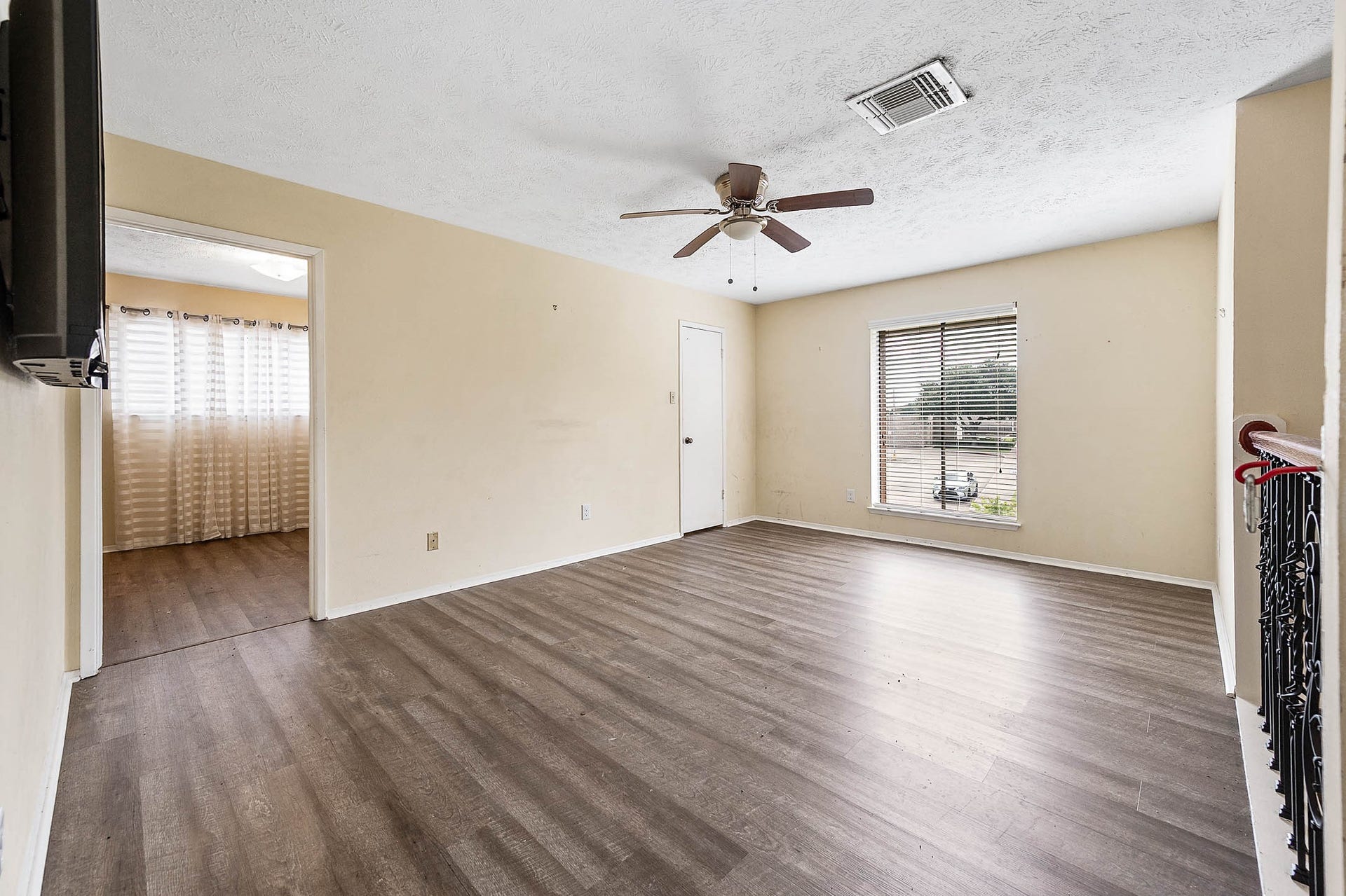2703 Planters Street, Sugar Land, TX 77479 2703 Planters Street, Sugar Land, TX 77479