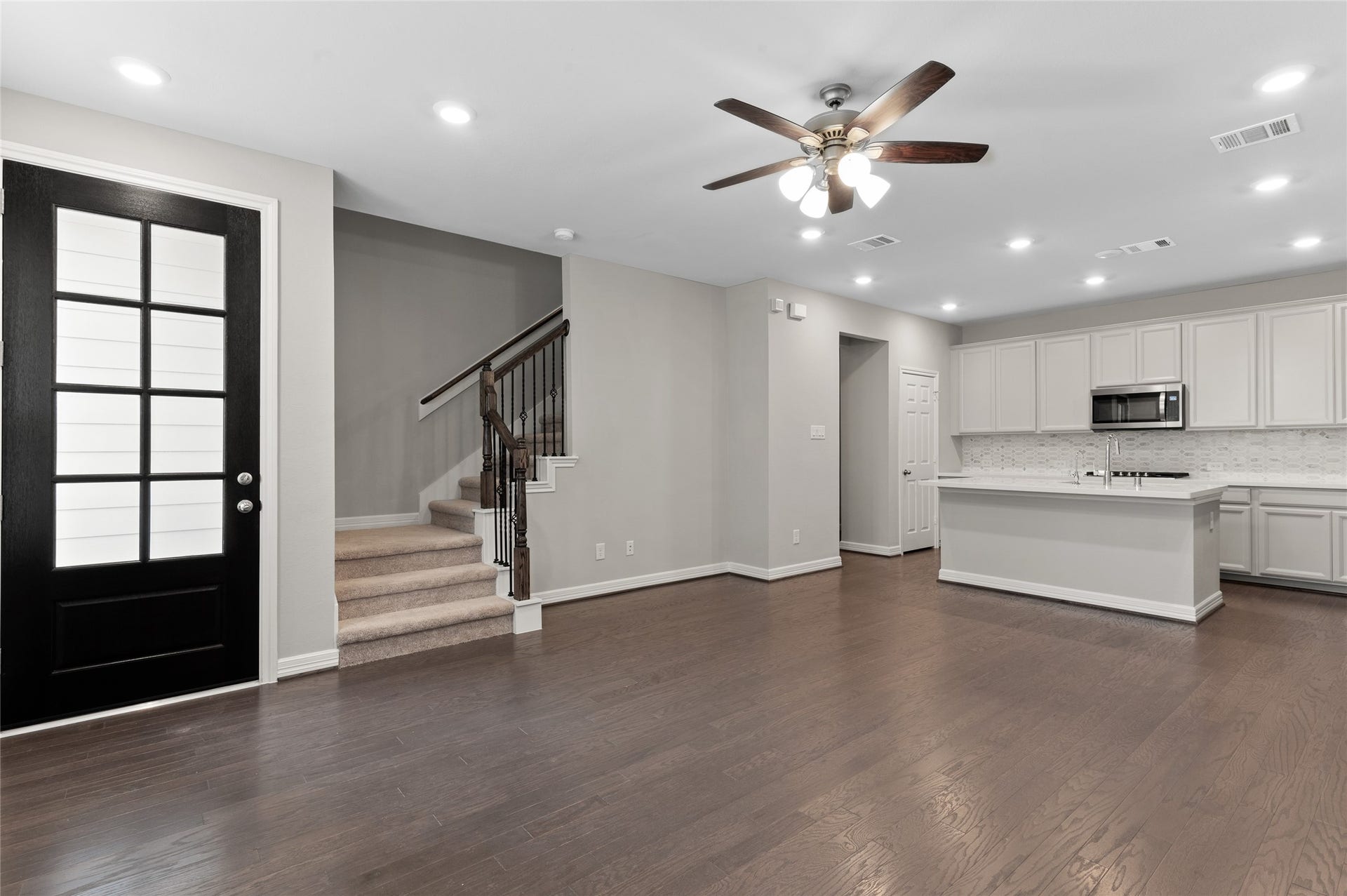 9511 Towne Lake Parkway, Cypress, TX 77433 9511 Towne Lake Parkway, Cypress, TX 77433
