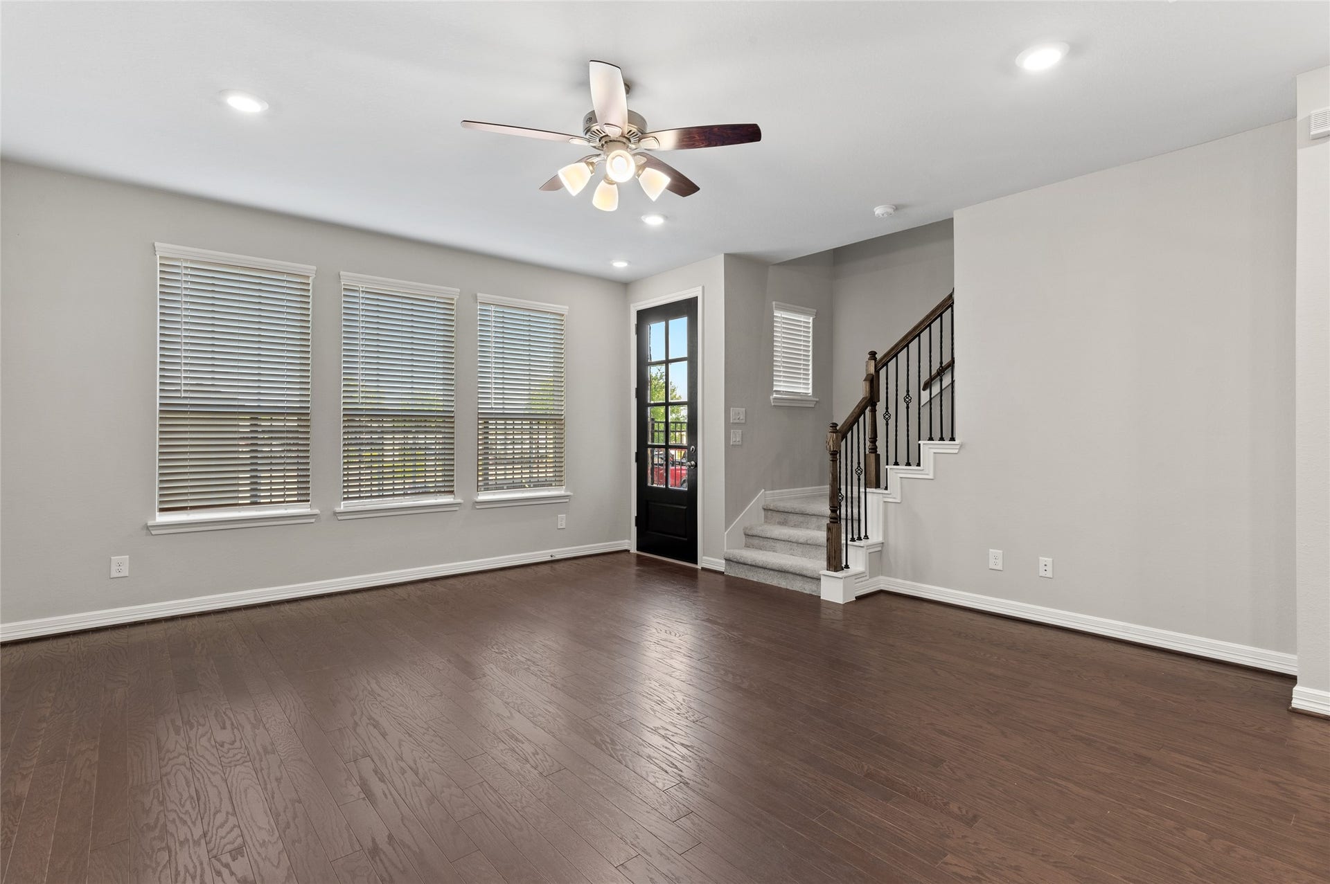 9511 Towne Lake Parkway, Cypress, TX 77433 9511 Towne Lake Parkway, Cypress, TX 77433