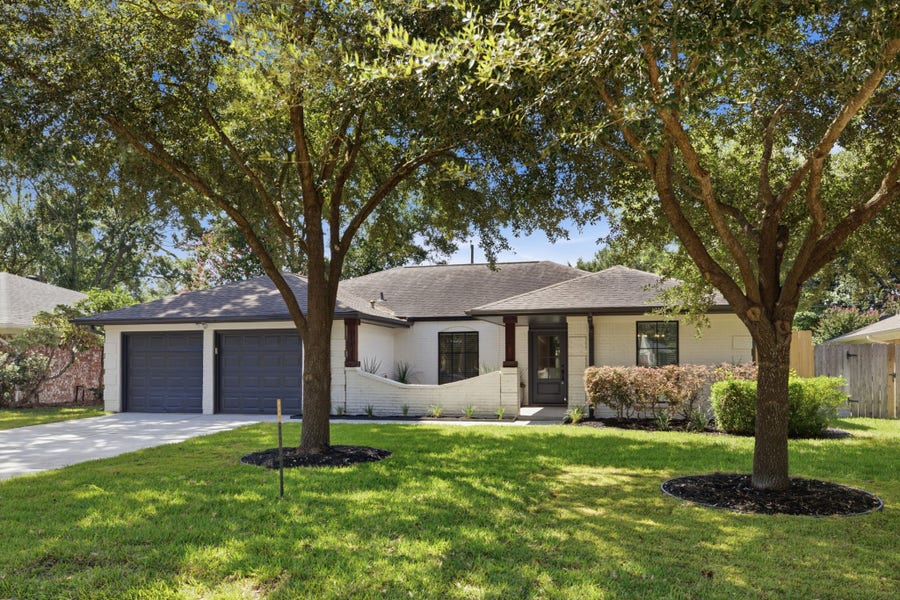 Property photo for 14035 Pinerock Lane, Houston, TX