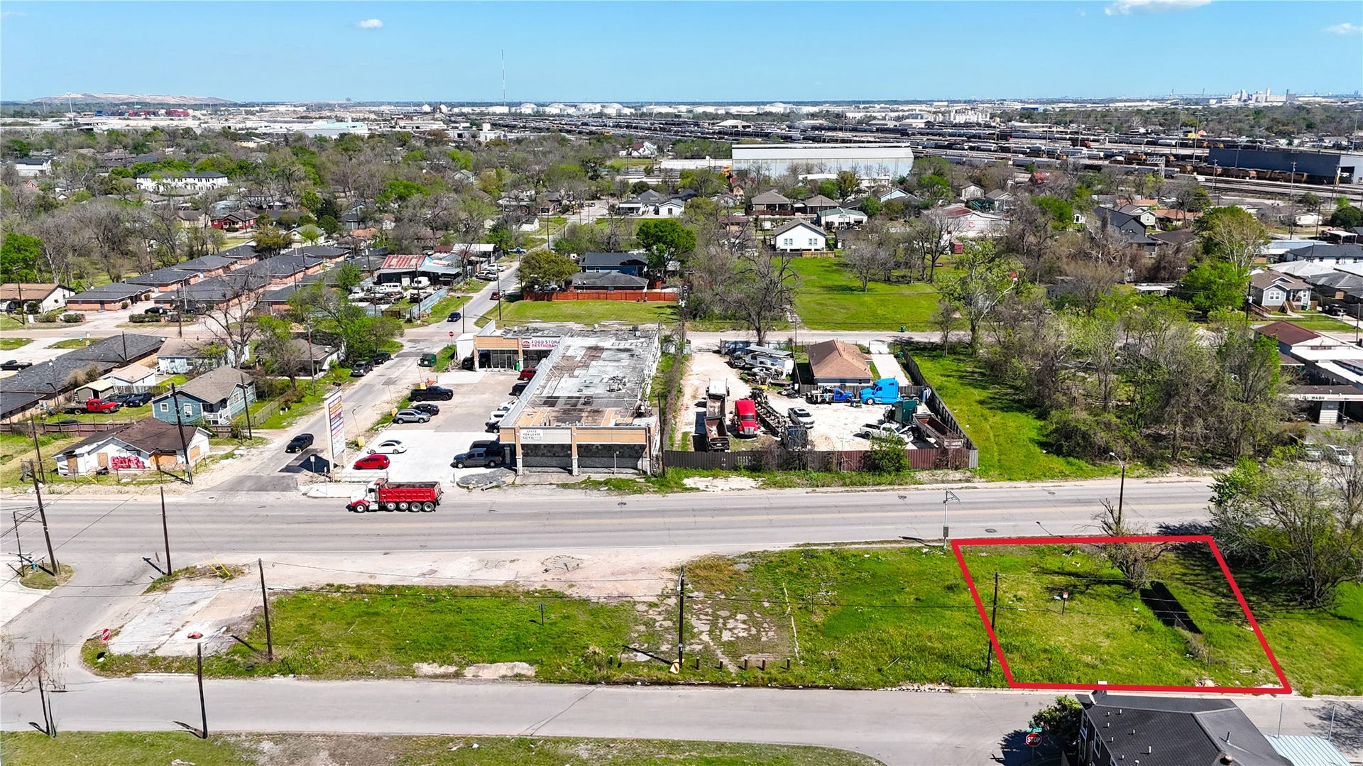 3513 Lockwood Drive, Houston, TX 77026 3513 Lockwood Drive, Houston, TX 77026