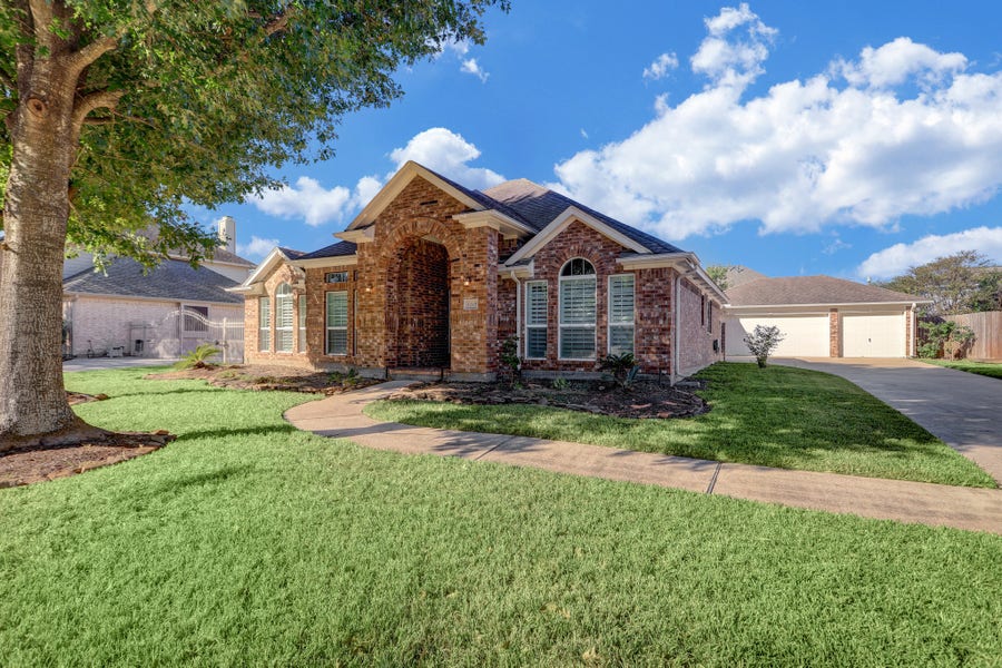 Property photo for 4219 Copper Creek, Baytown, TX