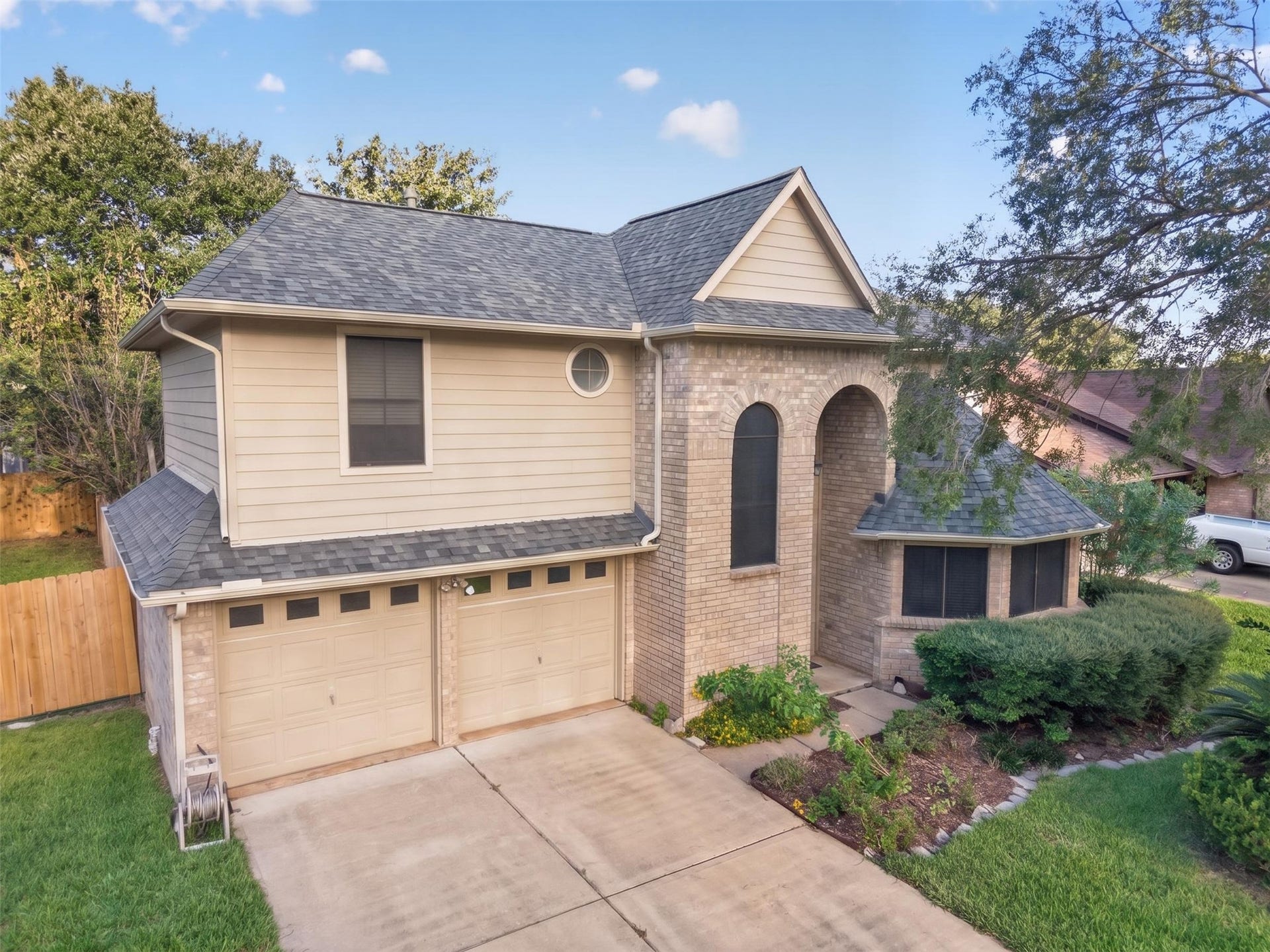2906 Pioneer Pass, Sugar Land, TX 77479 2906 Pioneer Pass, Sugar Land, TX 77479