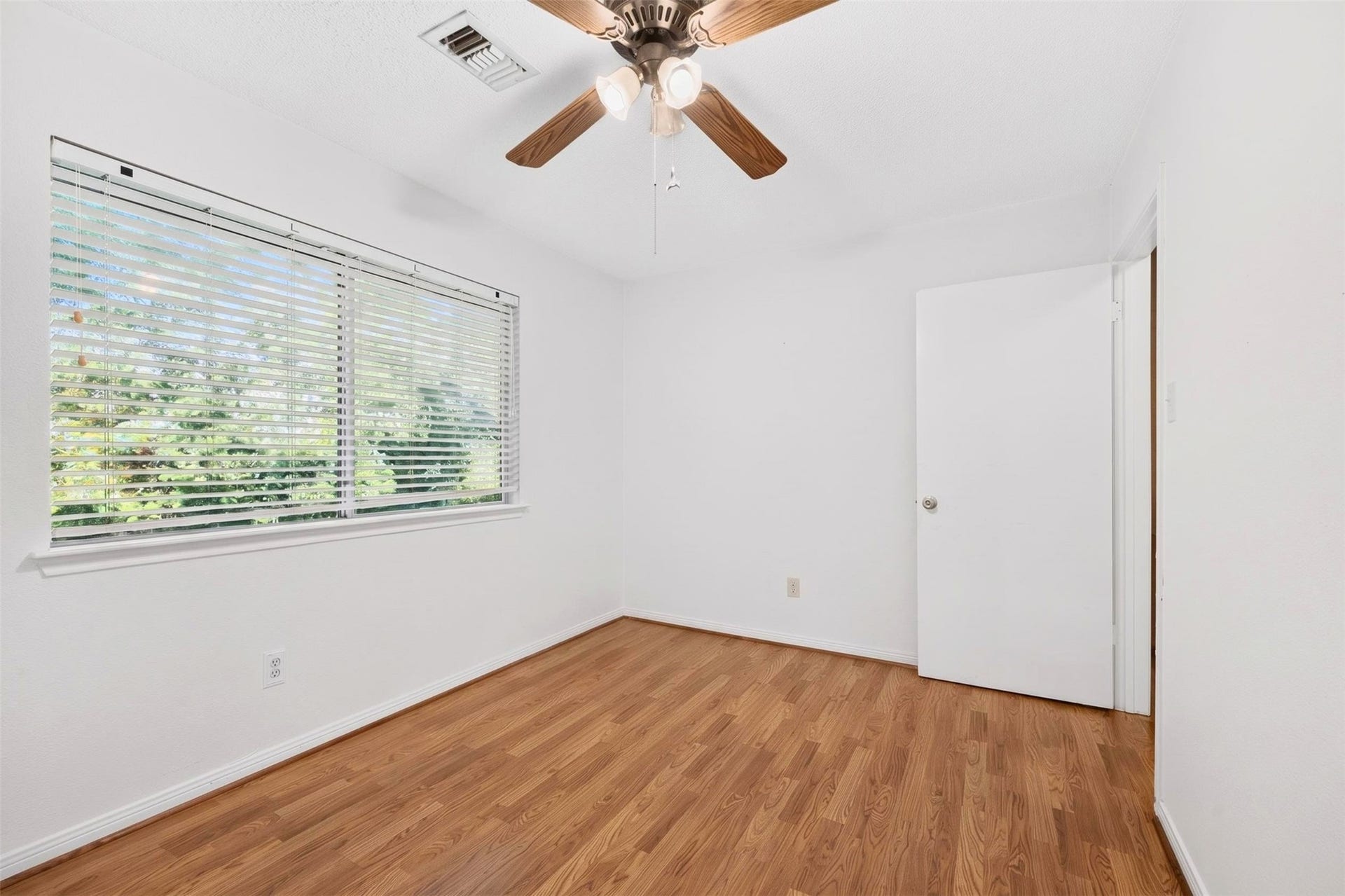 2906 Pioneer Pass, Sugar Land, TX 77479 2906 Pioneer Pass, Sugar Land, TX 77479