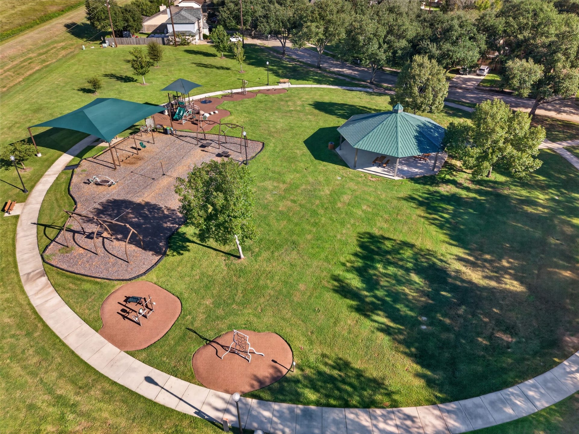 2906 Pioneer Pass, Sugar Land, TX 77479 2906 Pioneer Pass, Sugar Land, TX 77479