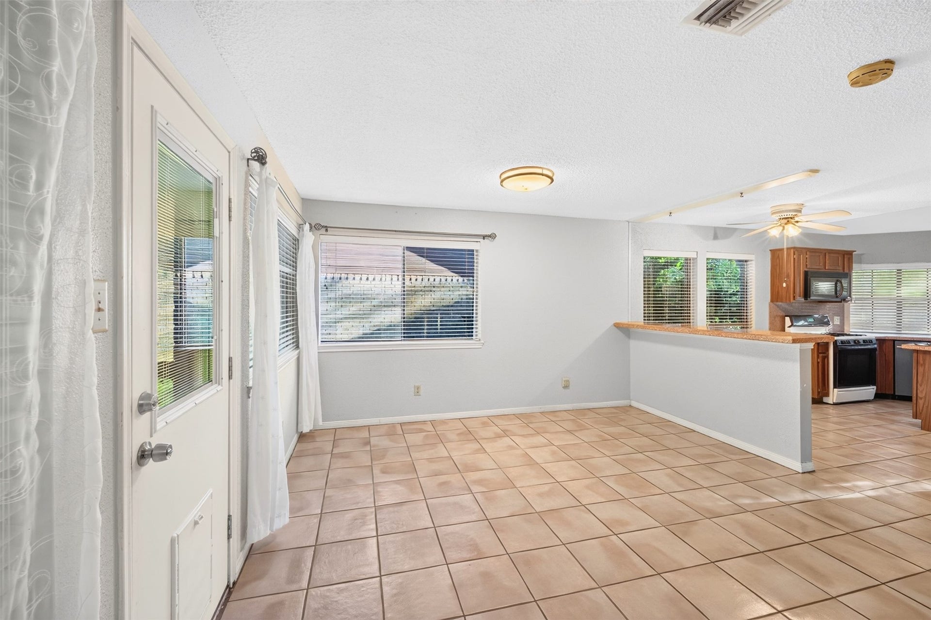 2906 Pioneer Pass, Sugar Land, TX 77479 2906 Pioneer Pass, Sugar Land, TX 77479