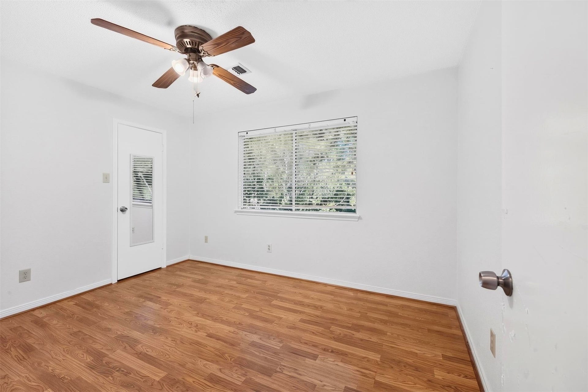 2906 Pioneer Pass, Sugar Land, TX 77479 2906 Pioneer Pass, Sugar Land, TX 77479