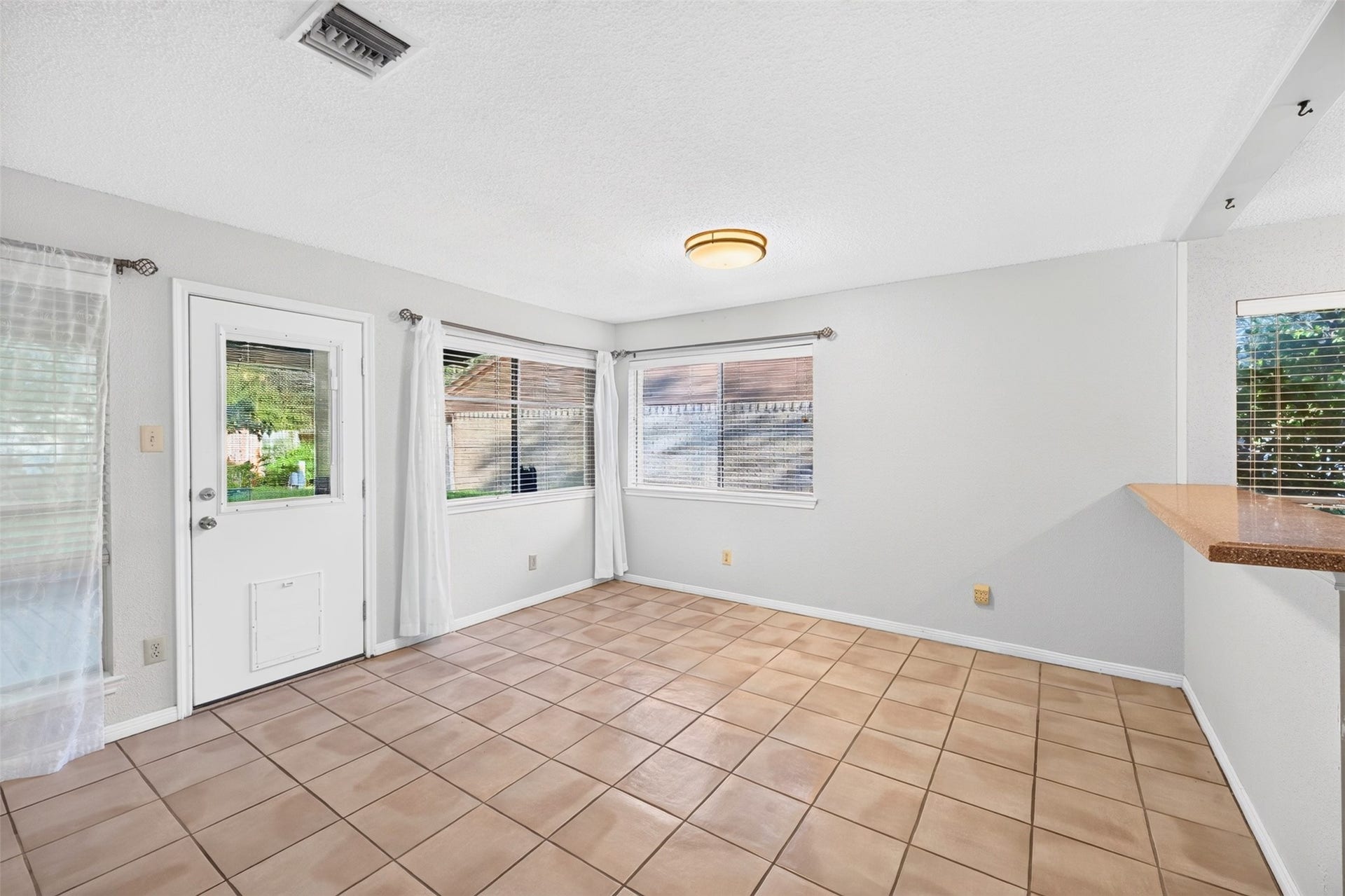 2906 Pioneer Pass, Sugar Land, TX 77479 2906 Pioneer Pass, Sugar Land, TX 77479