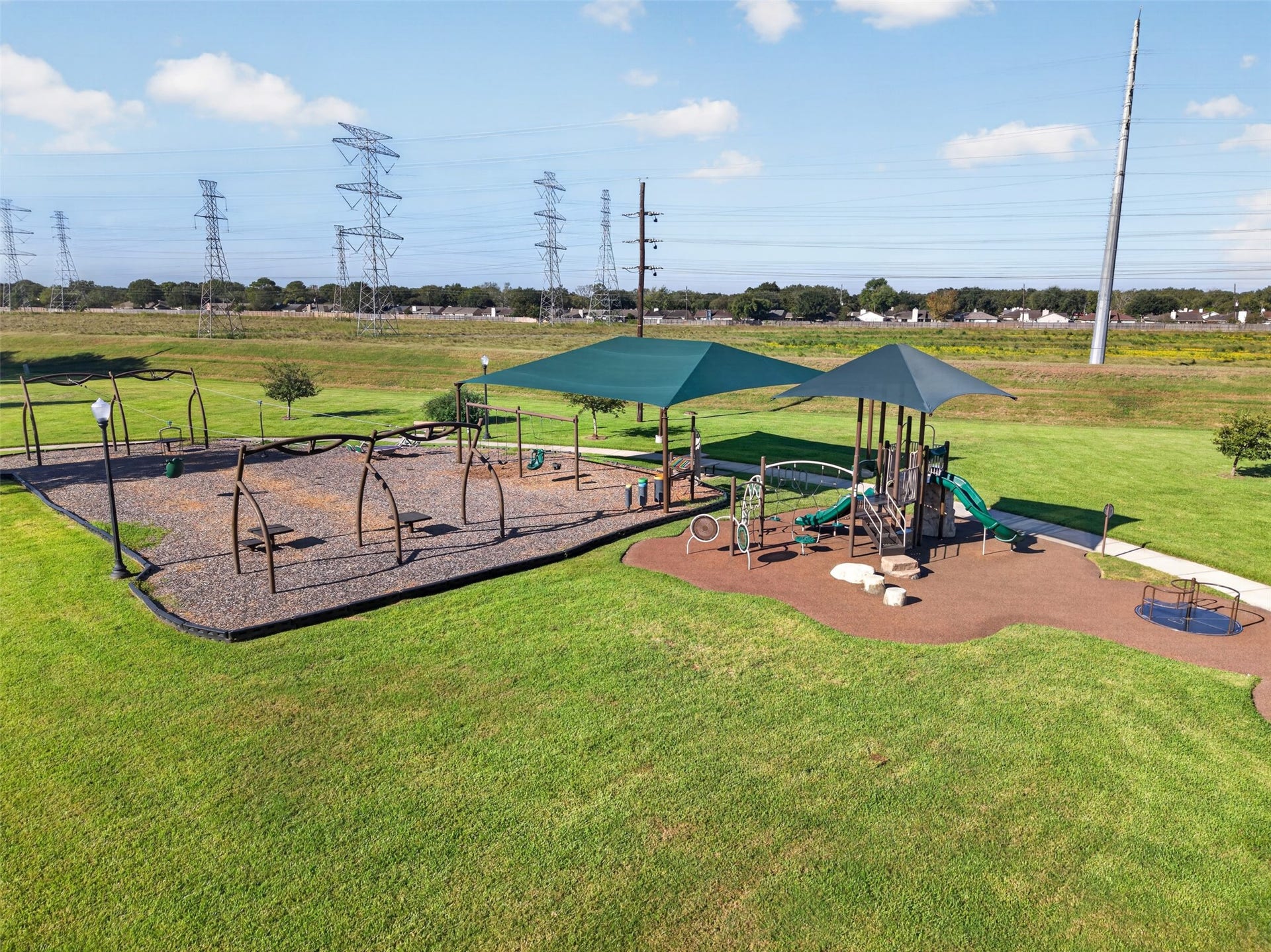 2906 Pioneer Pass, Sugar Land, TX 77479 2906 Pioneer Pass, Sugar Land, TX 77479