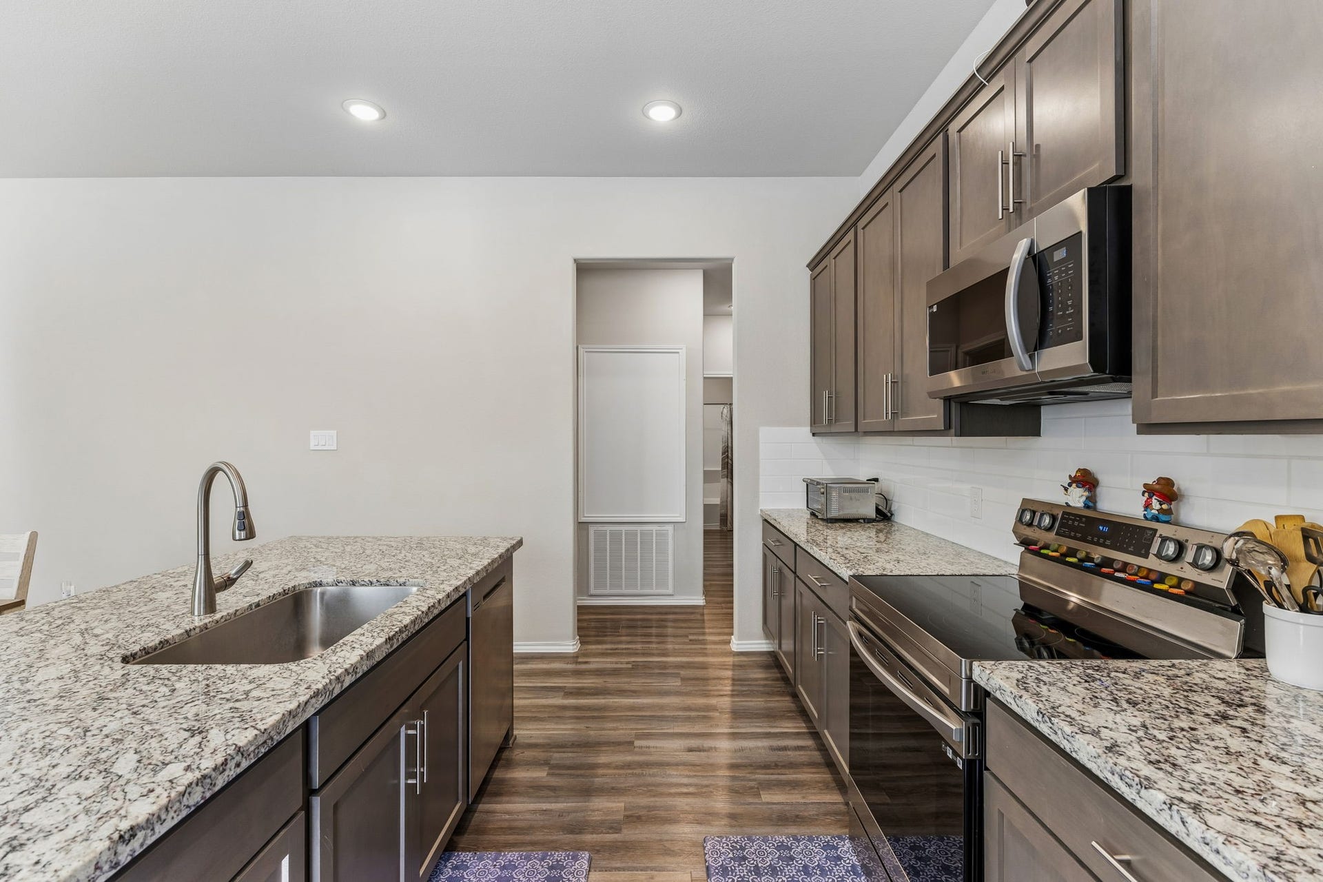 802 Lovebug Lane, Conroe, TX 77301 802 Lovebug Lane, Conroe, TX 77301