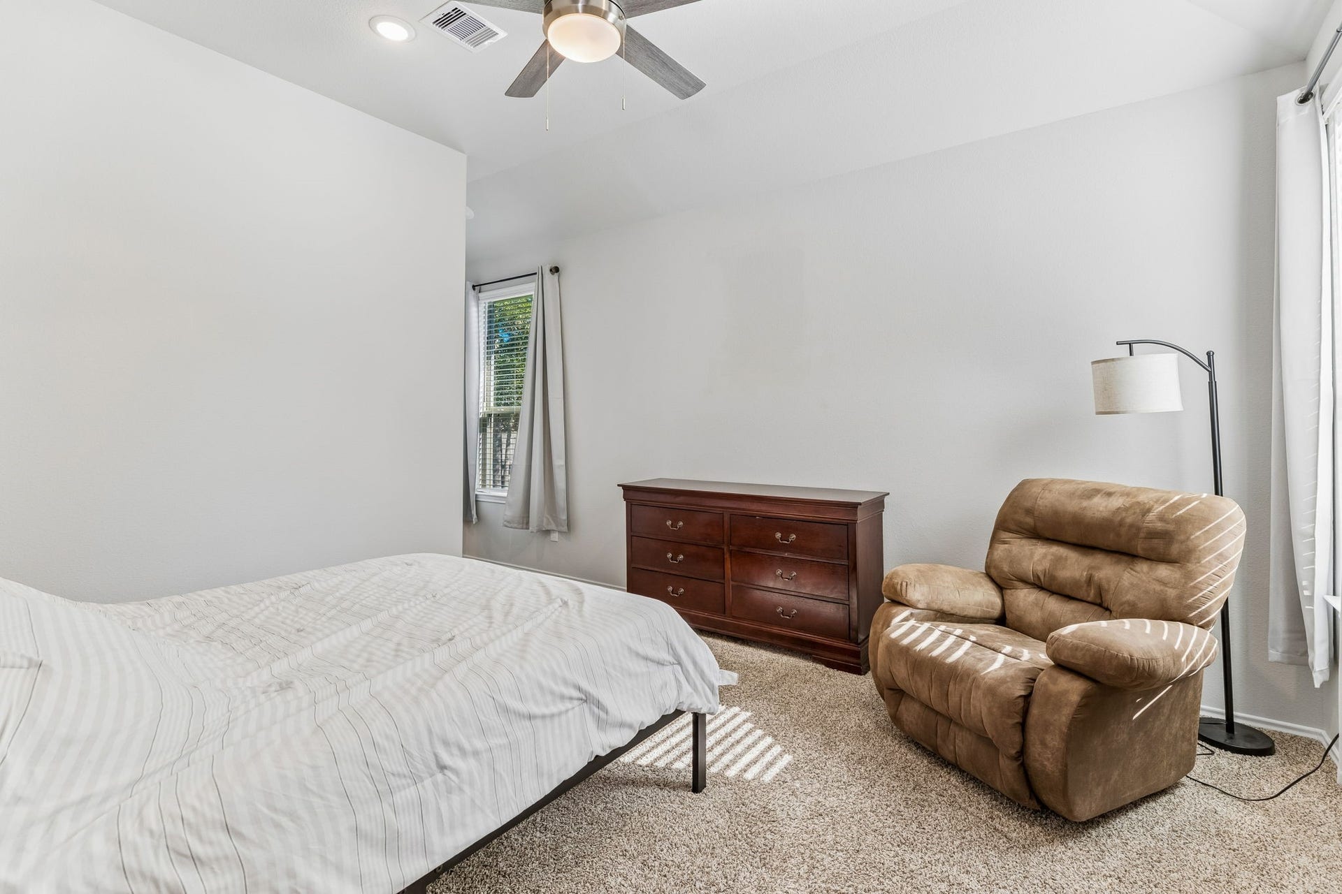 802 Lovebug Lane, Conroe, TX 77301 802 Lovebug Lane, Conroe, TX 77301