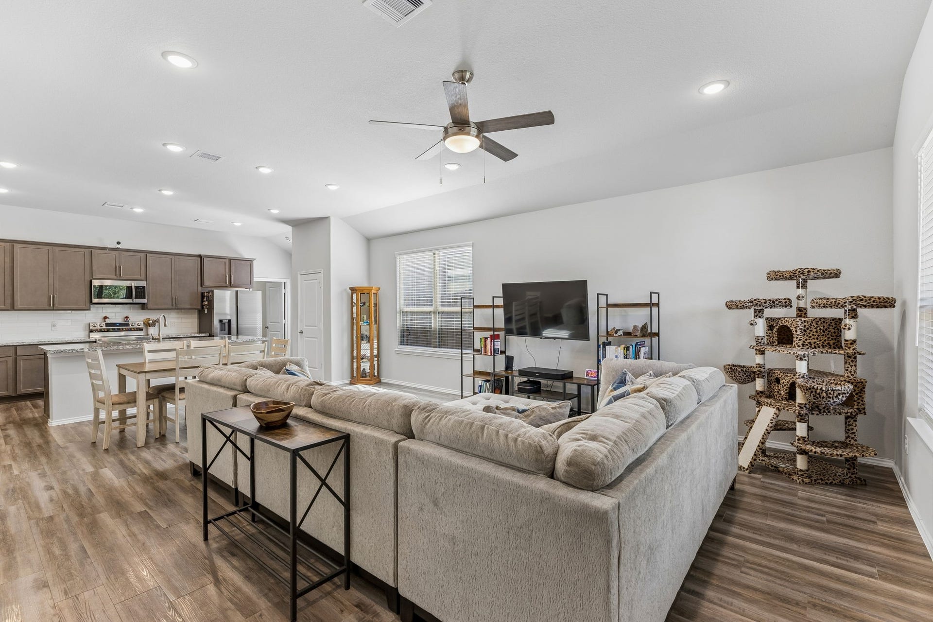 802 Lovebug Lane, Conroe, TX 77301 802 Lovebug Lane, Conroe, TX 77301