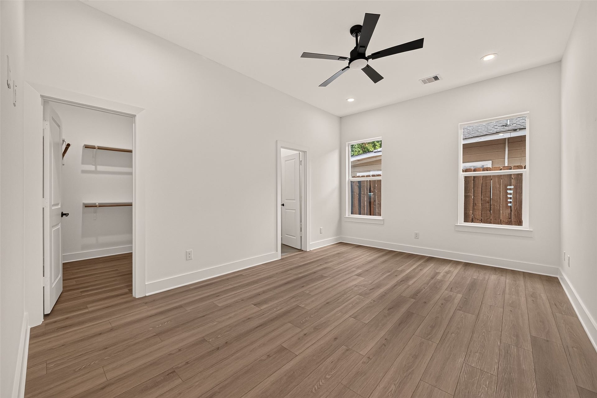3313 Sampson Street, Houston, TX 77004 3313 Sampson Street, Houston, TX 77004
