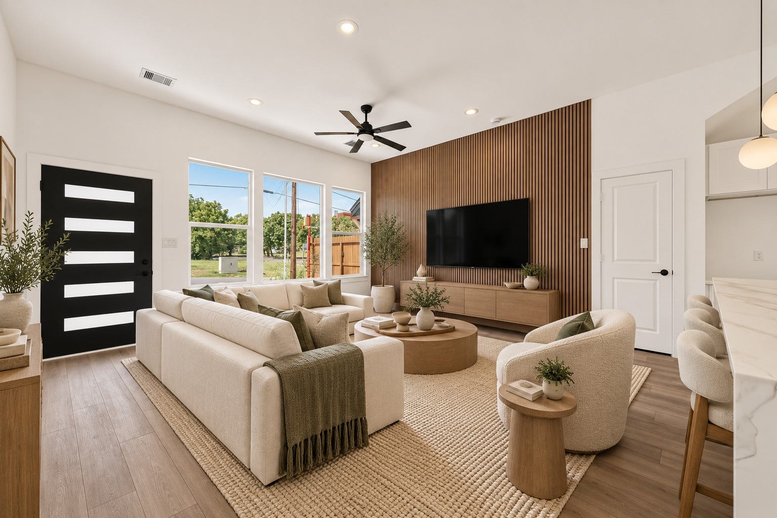 3313 Sampson Street, Houston, TX 77004 Virtually Staged