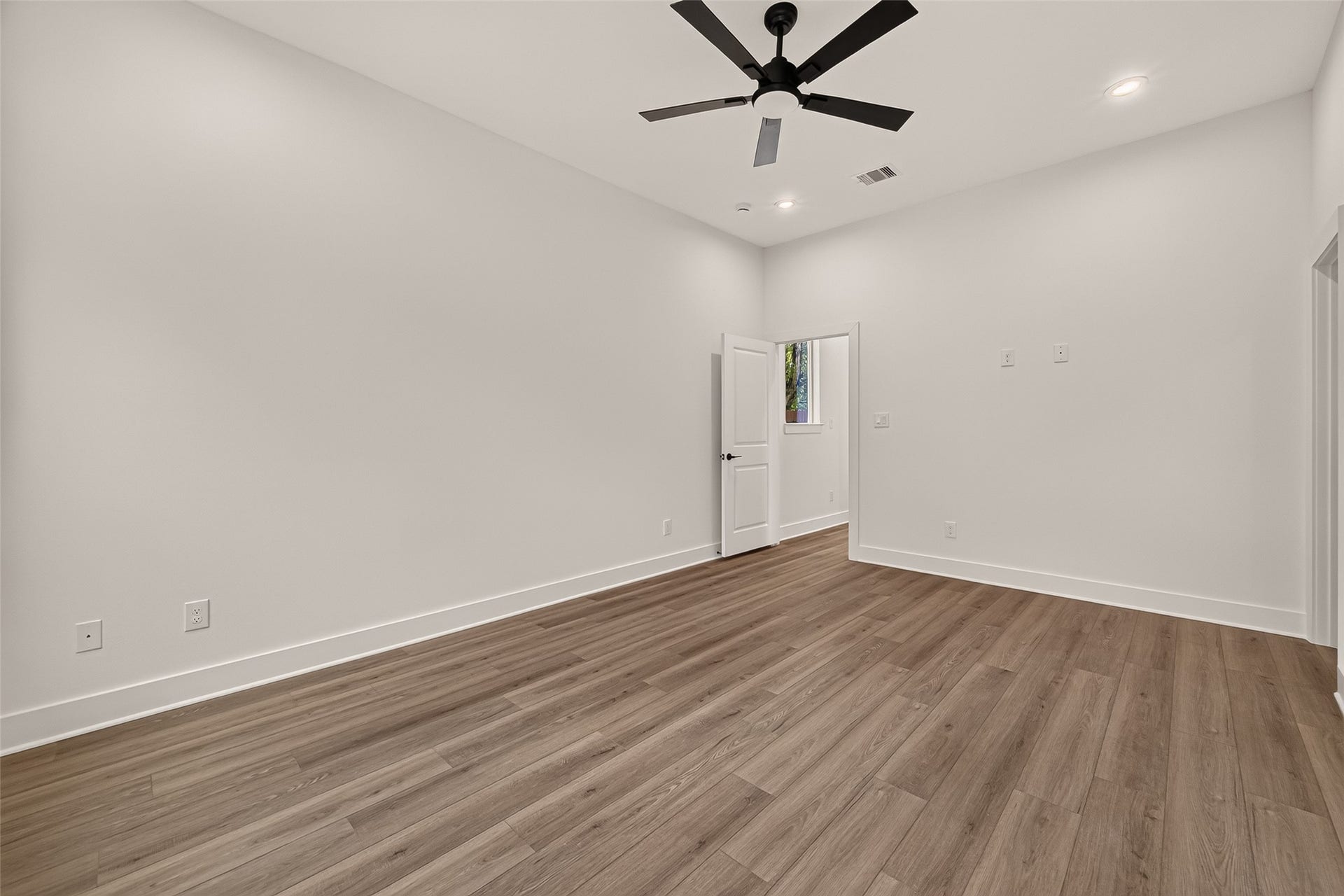 3313 Sampson Street, Houston, TX 77004 3313 Sampson Street, Houston, TX 77004