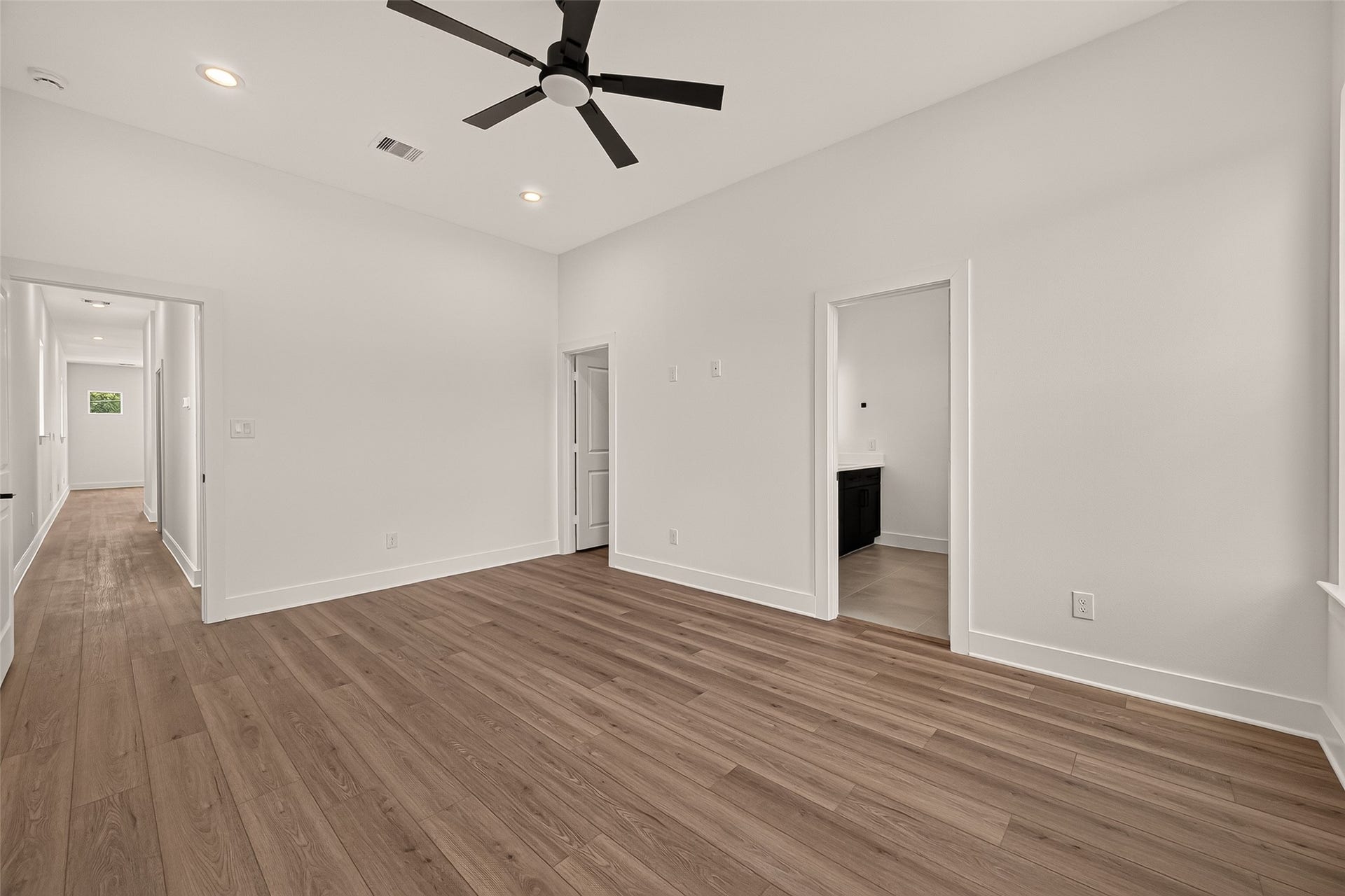 3313 Sampson Street, Houston, TX 77004 3313 Sampson Street, Houston, TX 77004