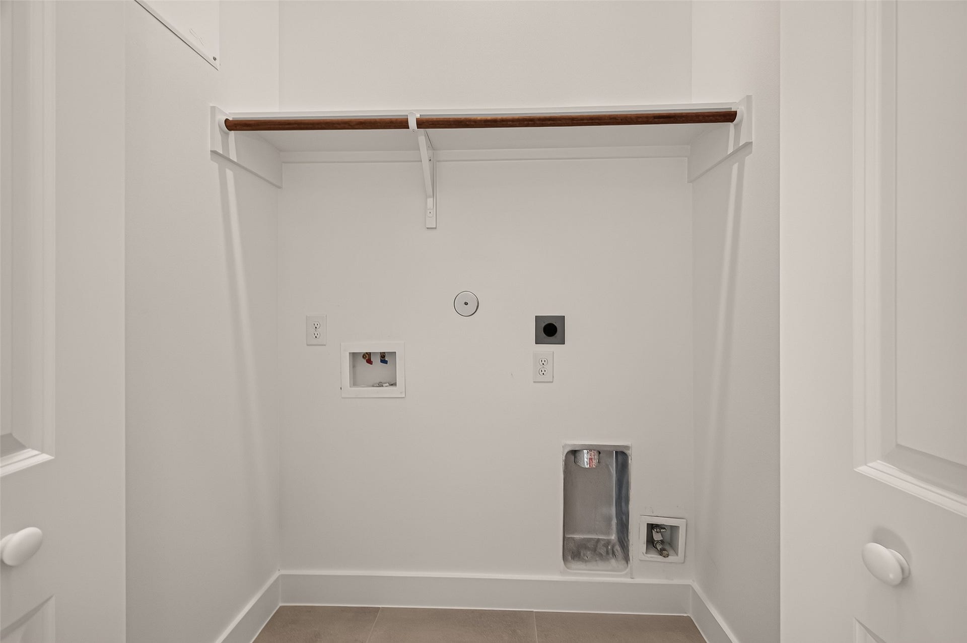 3313 Sampson Street, Houston, TX 77004 3313 Sampson Street, Houston, TX 77004
