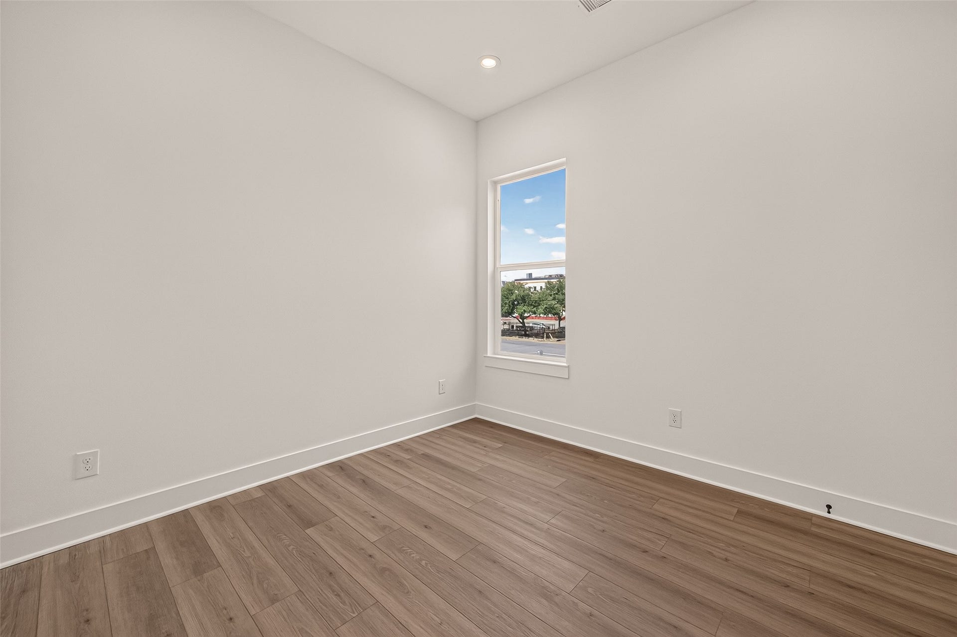 3313 Sampson Street, Houston, TX 77004 3313 Sampson Street, Houston, TX 77004