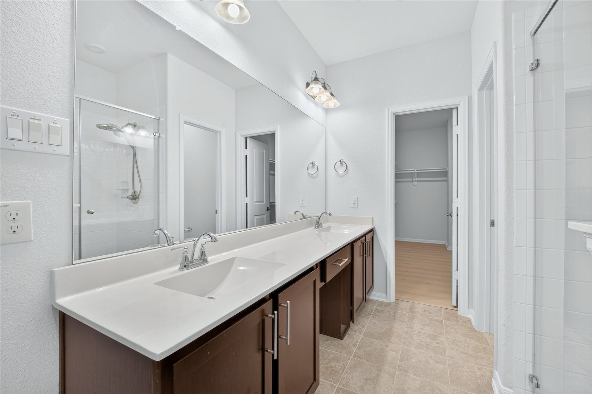 Primary bath