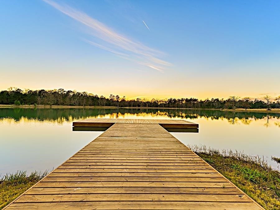 215 Shoreview Drive, Conroe, TX 77303 215 Shoreview Drive, Conroe, TX 77303
