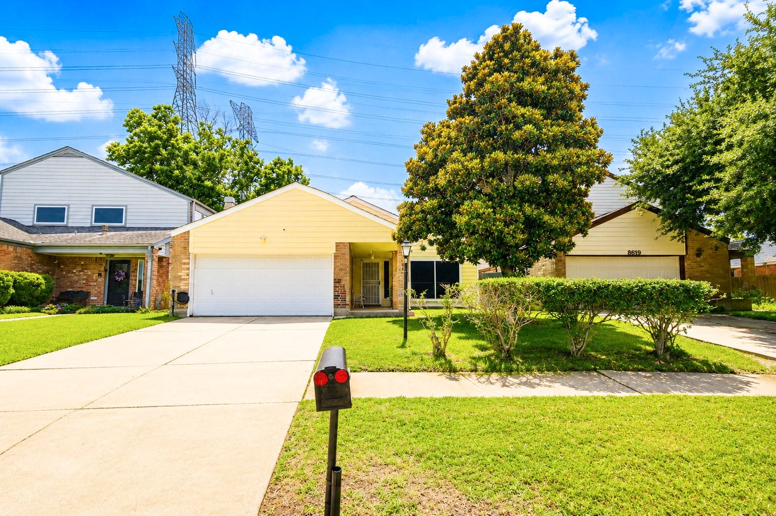 8615 Belle Park Drive, Houston, TX 77099