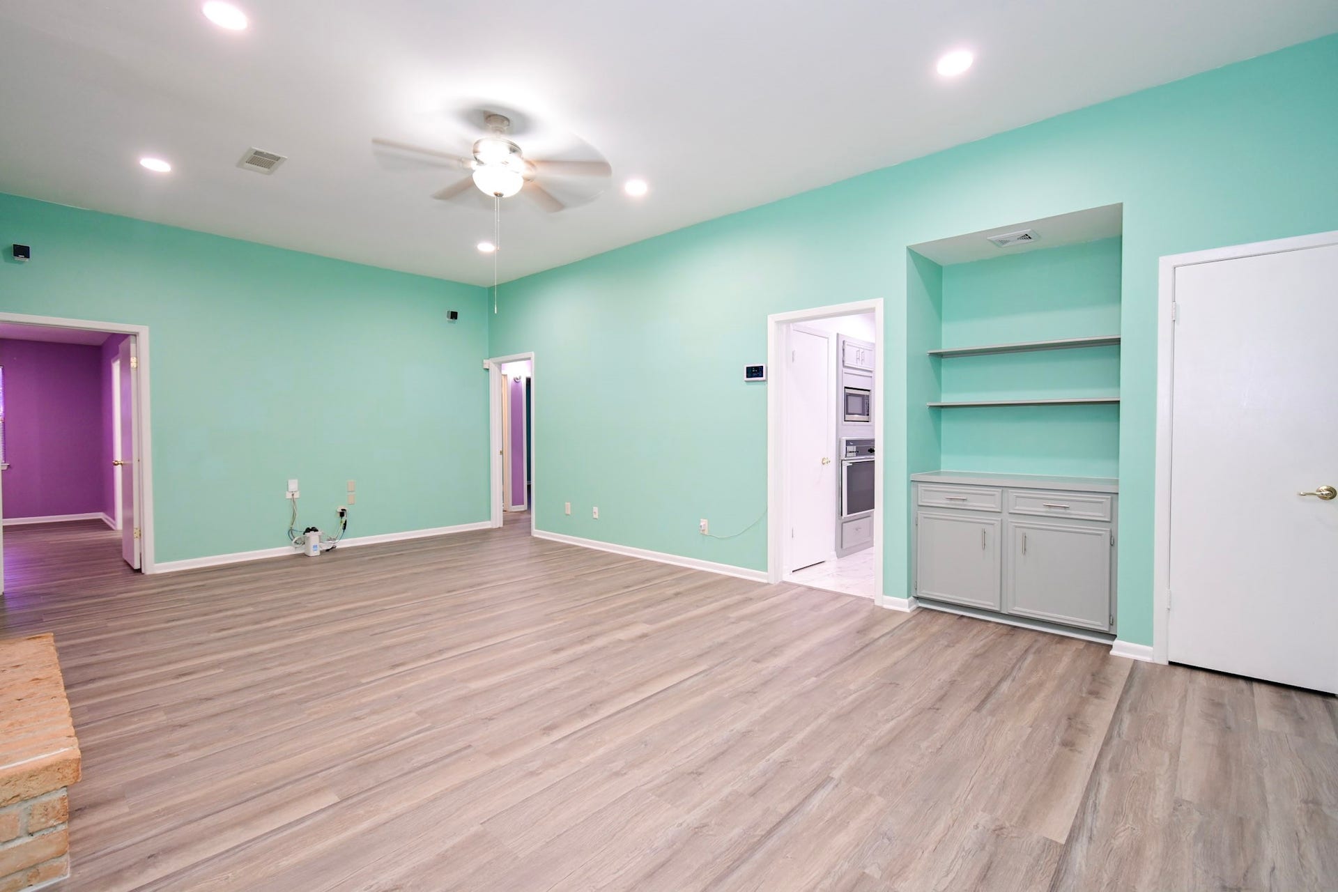 8615 Belle Park Drive, Houston, TX 77099