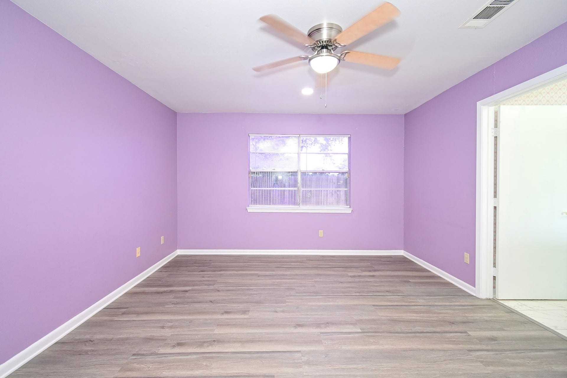 8615 Belle Park Drive, Houston, TX 77099