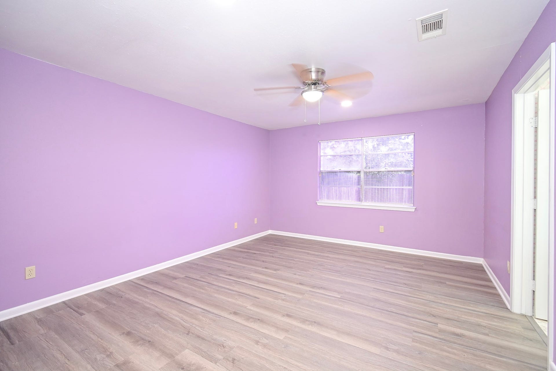 8615 Belle Park Drive, Houston, TX 77099