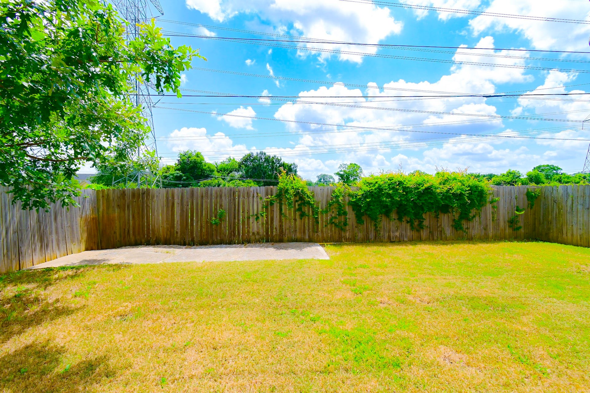 8615 Belle Park Drive, Houston, TX 77099