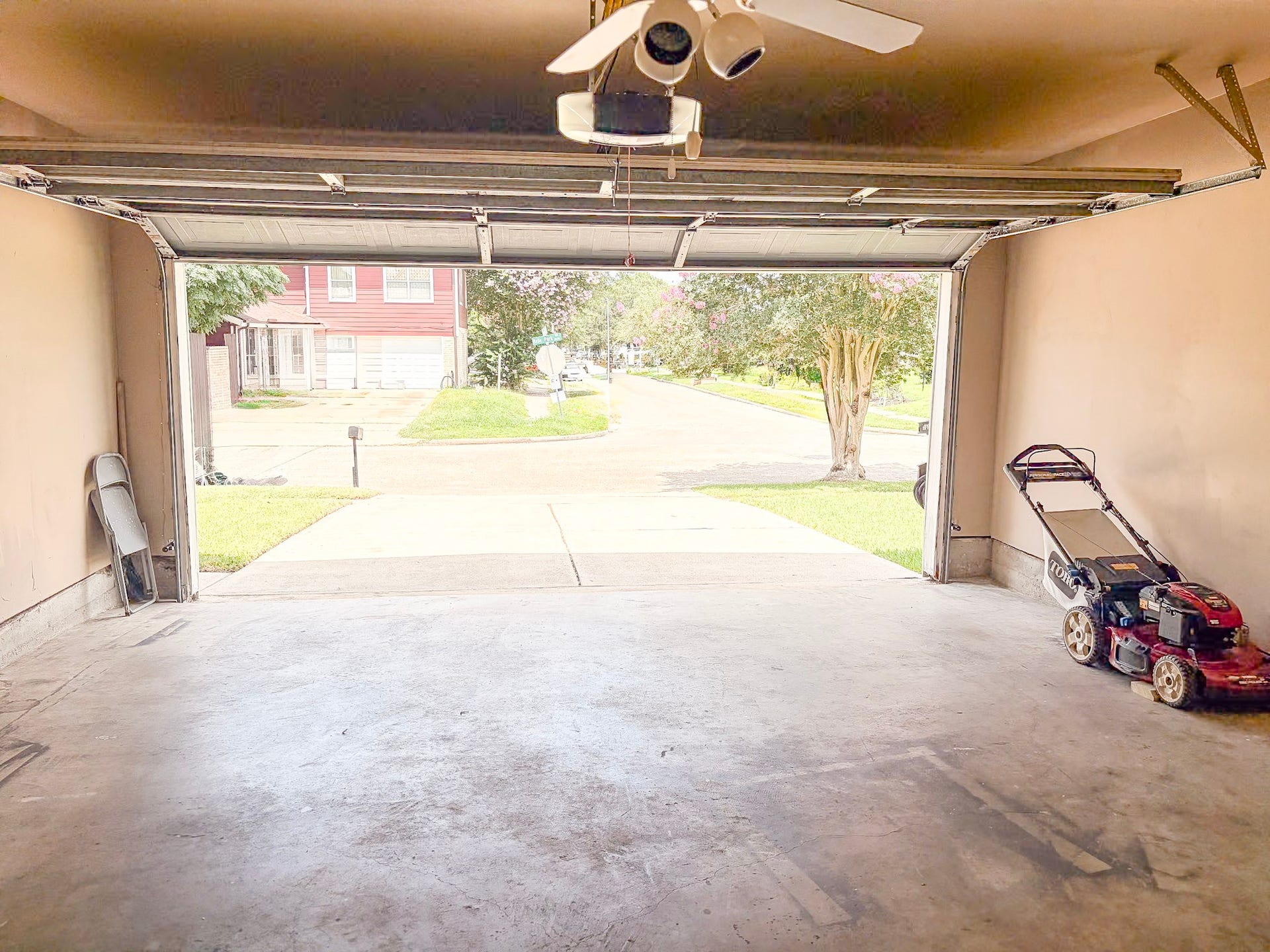 8615 Belle Park Drive, Houston, TX 77099