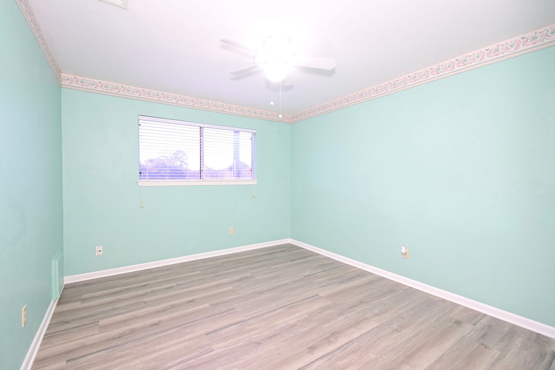 8615 Belle Park Drive, Houston, TX 77099