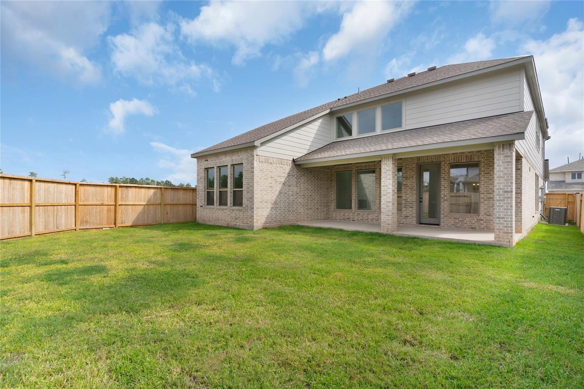 326 Texoma Plains Drive, Conroe, TX 77304 326 Texoma Plains Drive, Conroe, TX 77304