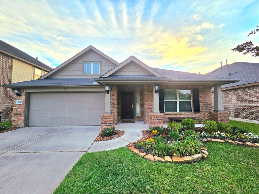 Property photo for 31230 Liberty Knoll Lane, Spring, TX