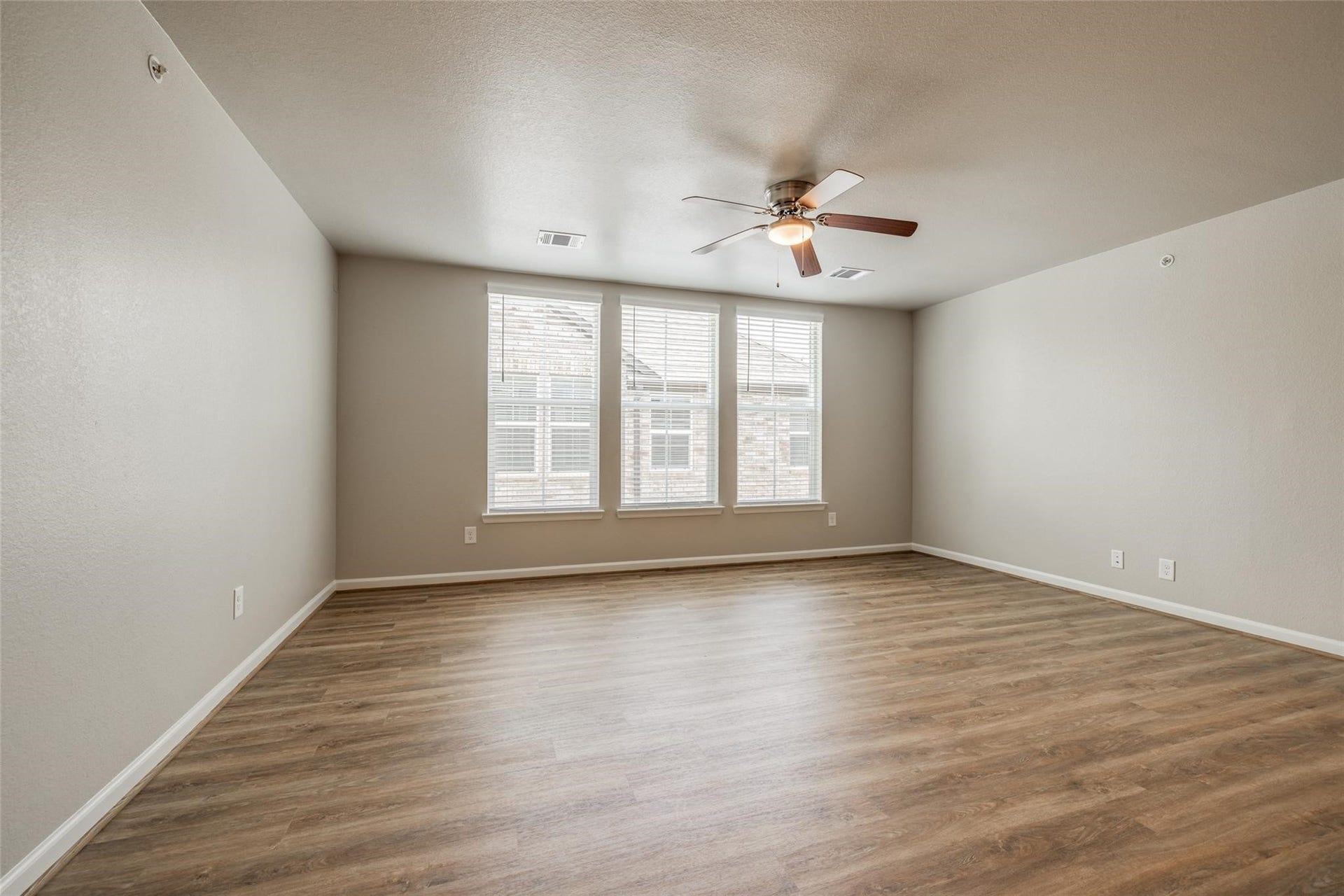 227 Park Place Circle, #D, Waller, TX 77484 227 Park Place Circle, #D, Waller, TX 77484