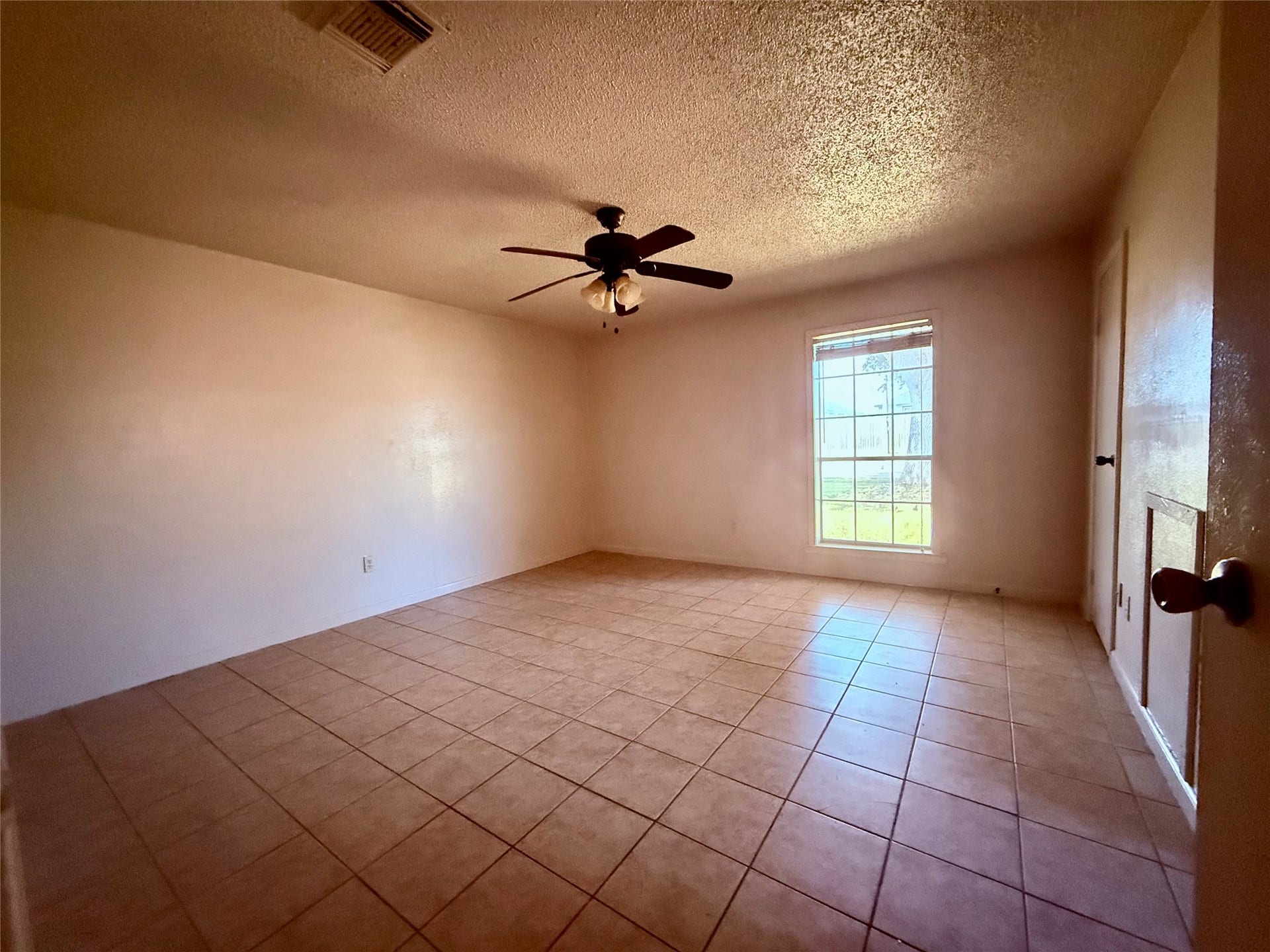 1308 Hospital Drive, Angleton, TX 77515
