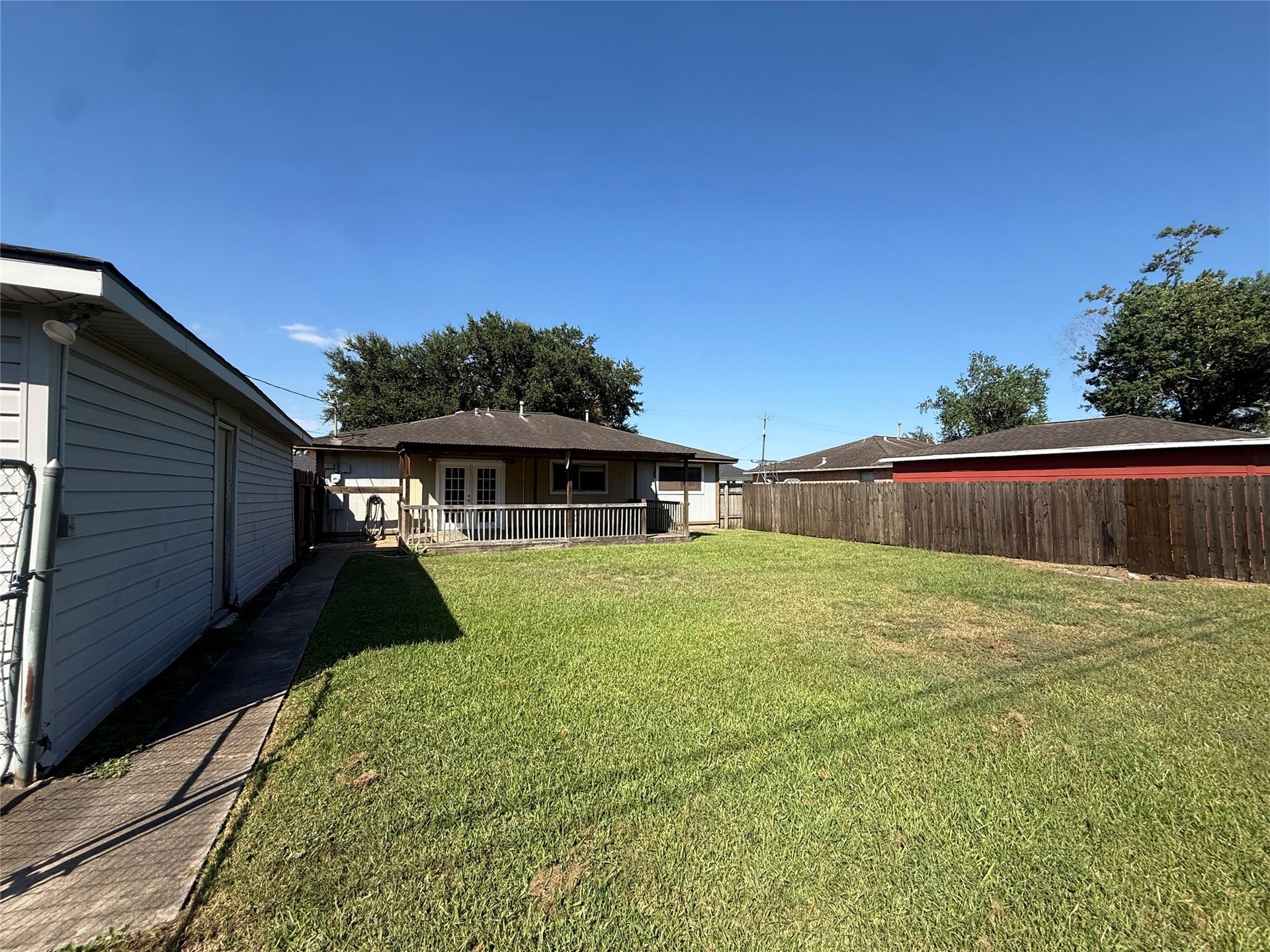 1308 Hospital Drive, Angleton, TX 77515