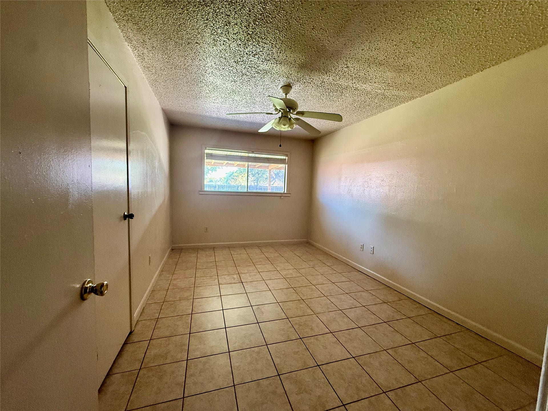 1308 Hospital Drive, Angleton, TX 77515