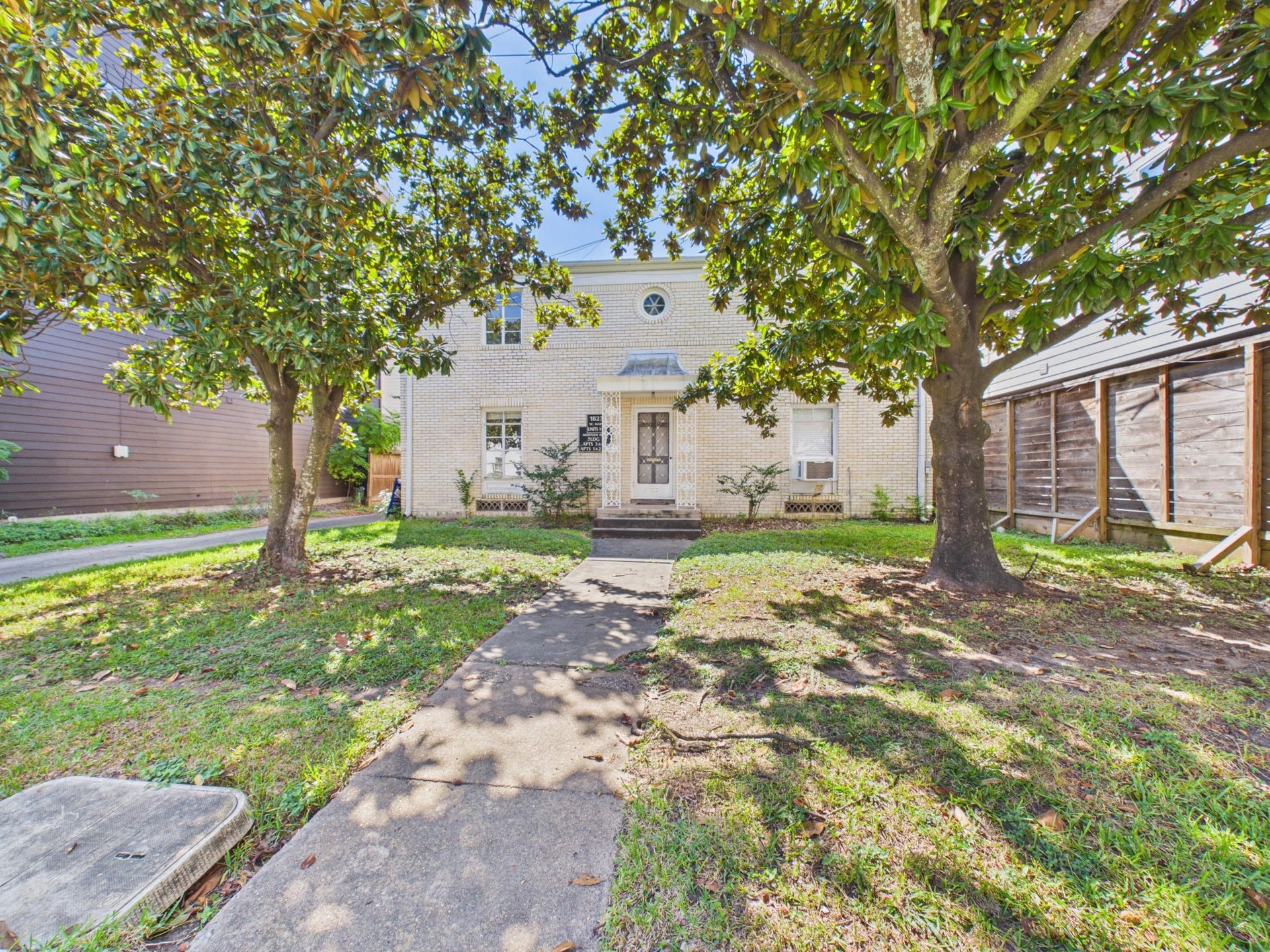 Welcome to Unit 1 at 1823 W. Main Street