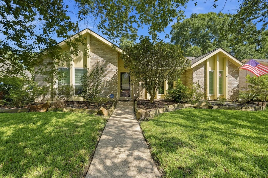 Property photo for 3807 Glenwood Springs Drive, Houston, TX