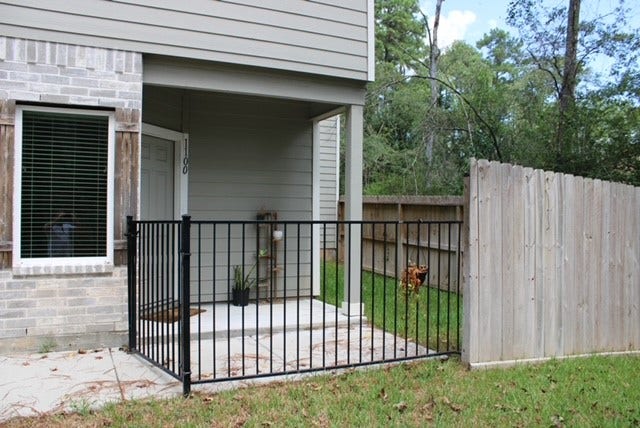 1100 Mann Road, Conroe, TX 77303 1100 Mann Road, Conroe, TX 77303
