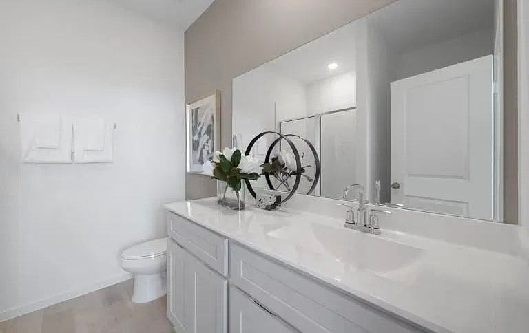 930 Silver Buckle Lane, Montgomery, TX 77356 Model home photo for illustration purposes only. Features, finishes, and upgrades may vary.