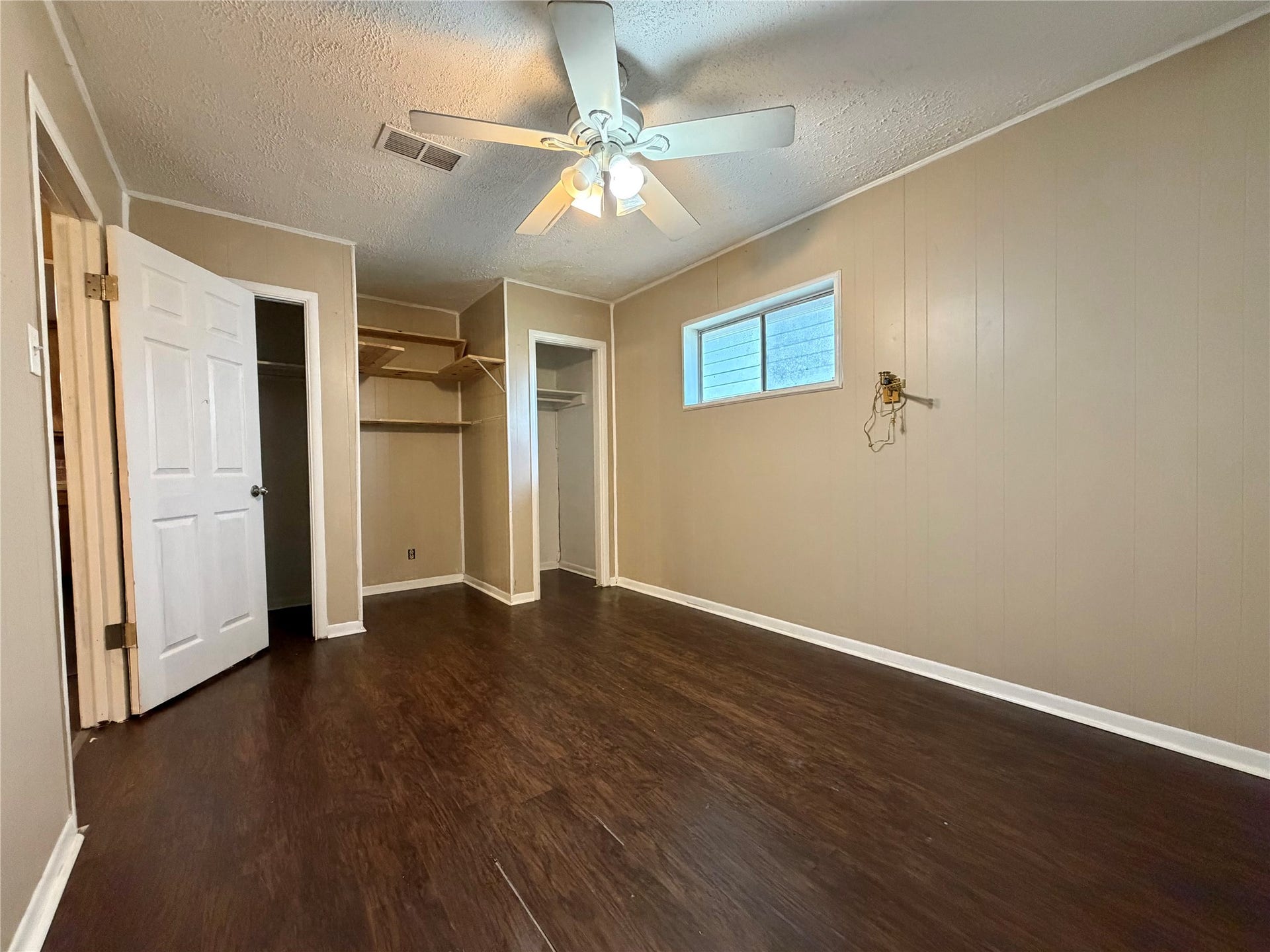 2019 N Avenue H, Freeport, TX 77541