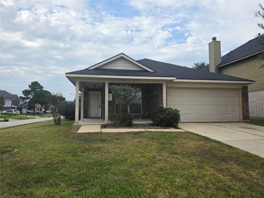Property photo for 2403 Pinpoint Drive, Spring, TX