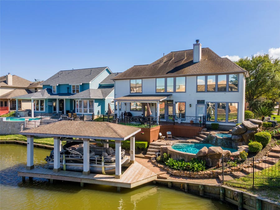 Property photo for 2534 De Four Trace, Seabrook, TX