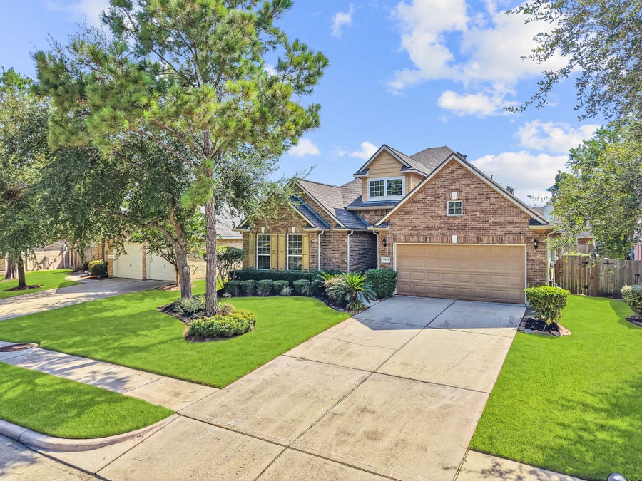 Property photo for 13814 Parkers Cove, Houston, TX